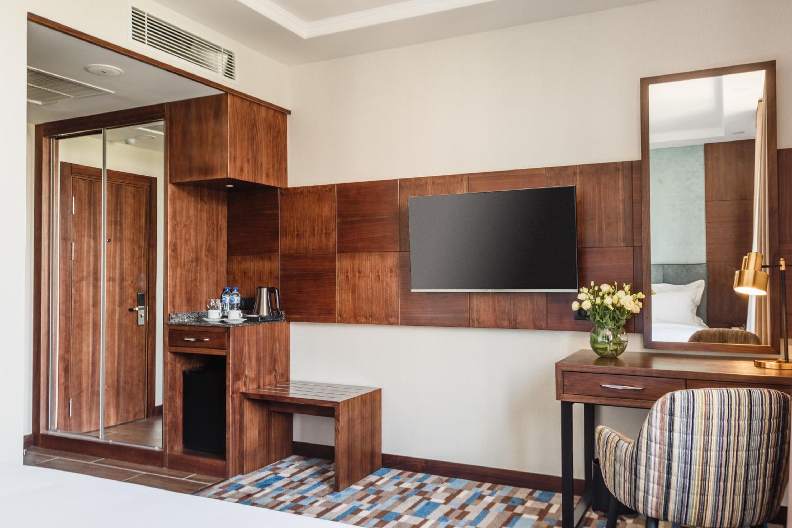 Standard Double or Twin Room photo 3