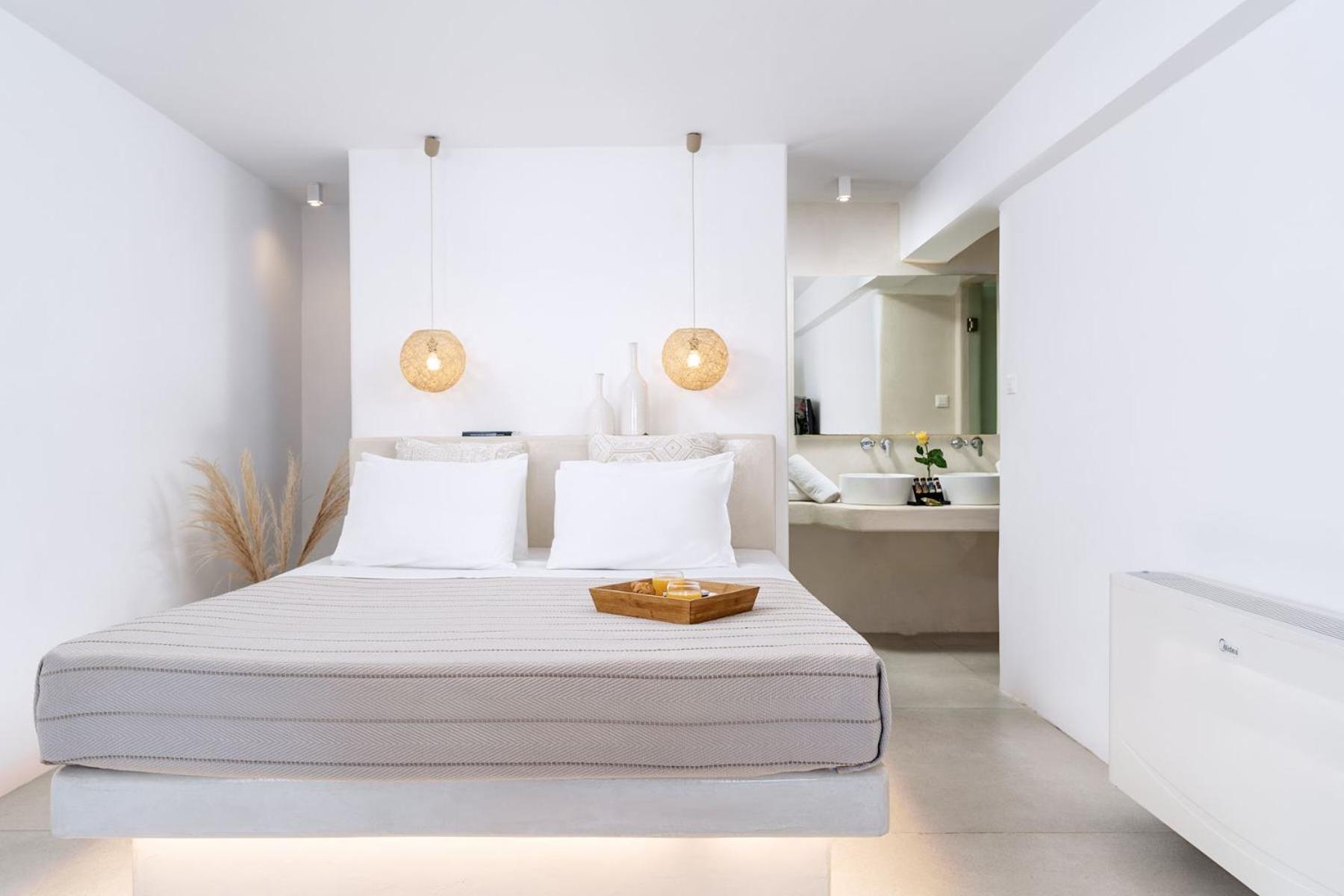 Deluxe Double Room With Garden View