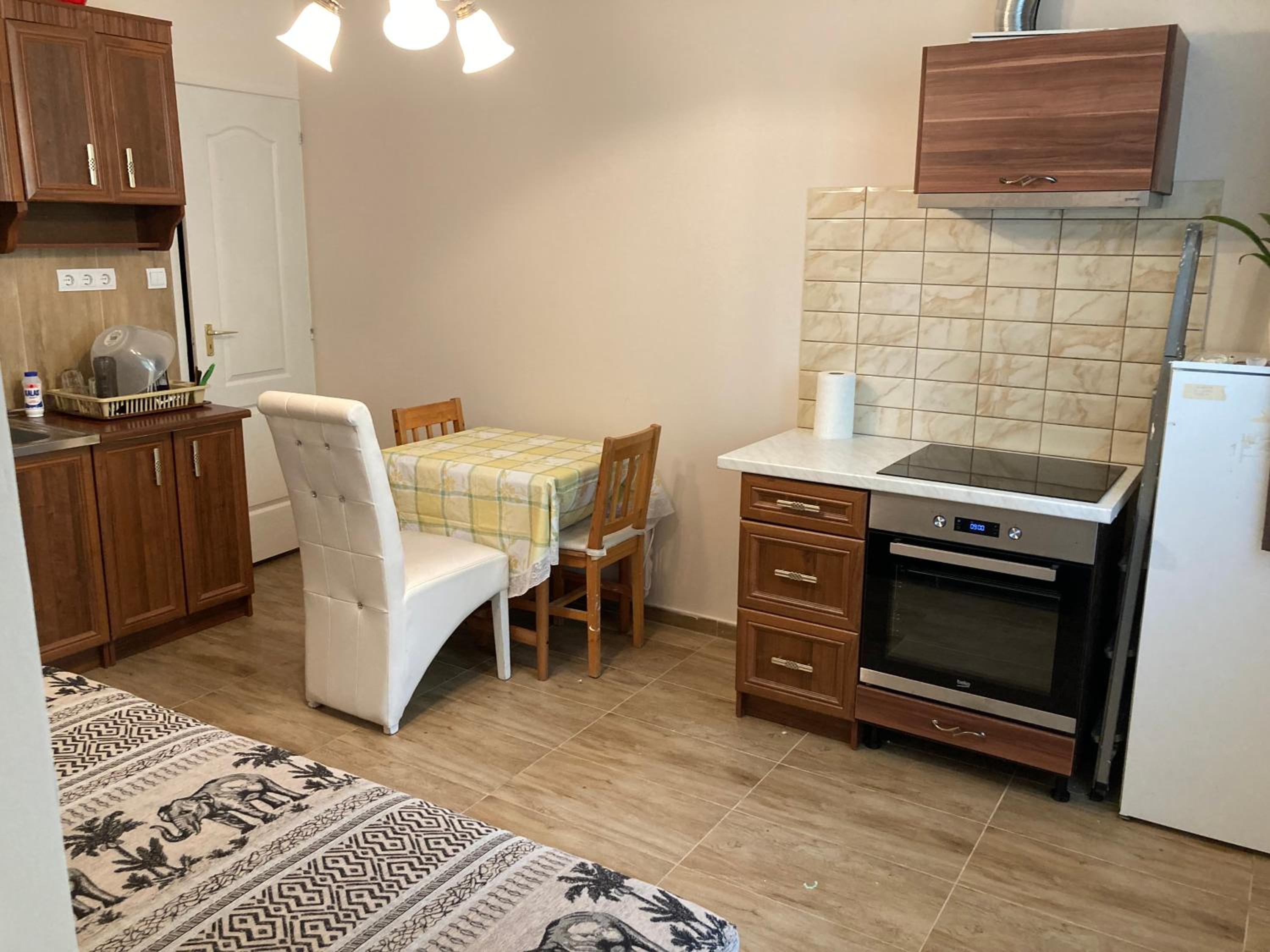 Two-Bedroom Apartment - Photo 7