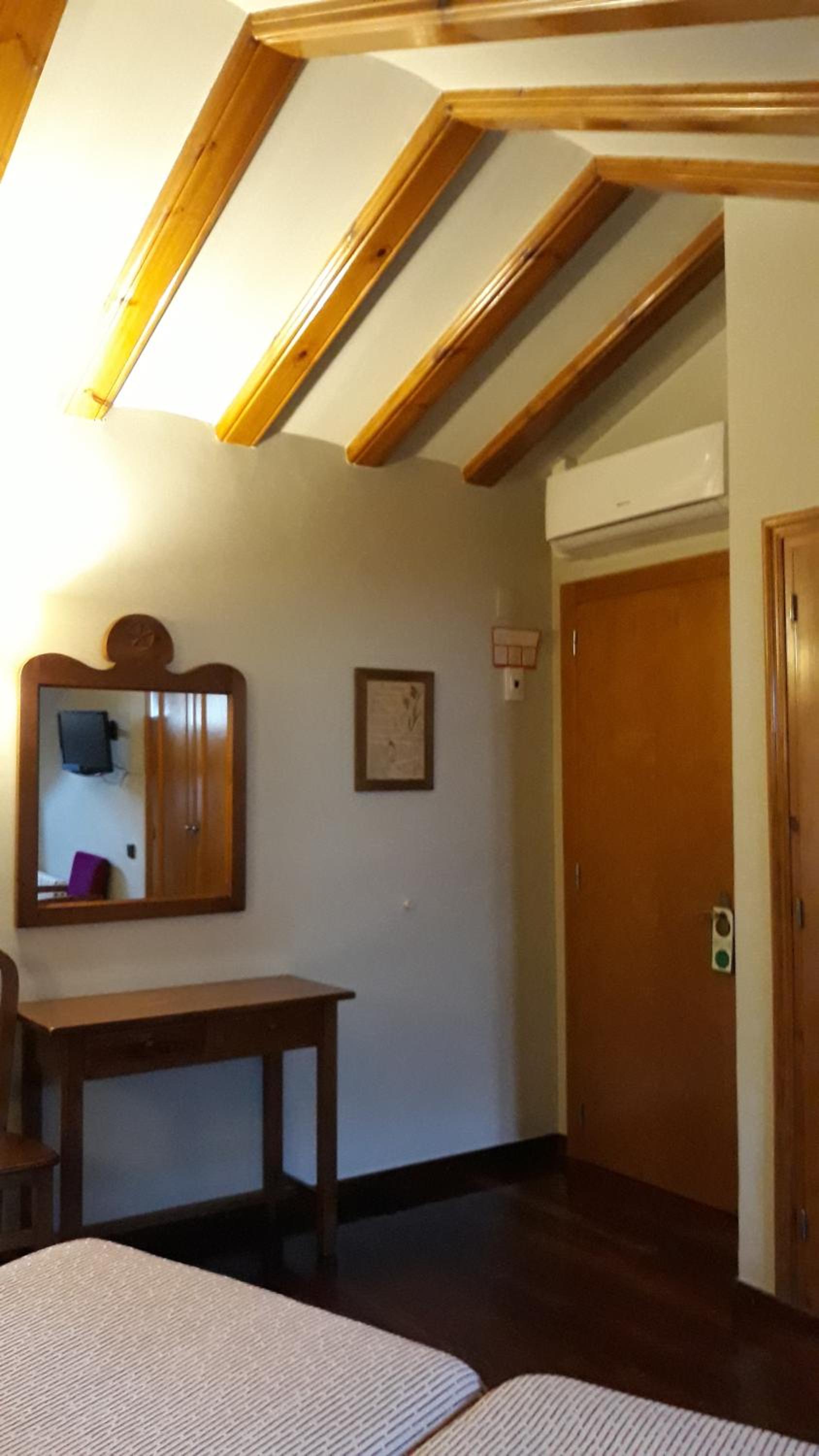 Double Room 2 Beds - Exterior Attic