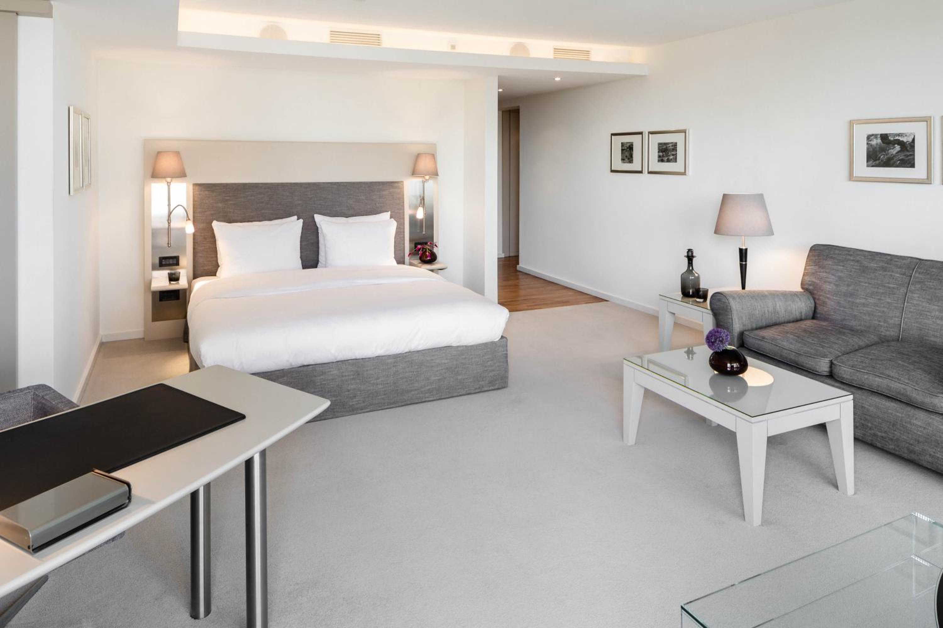 Executive Suite photo 2