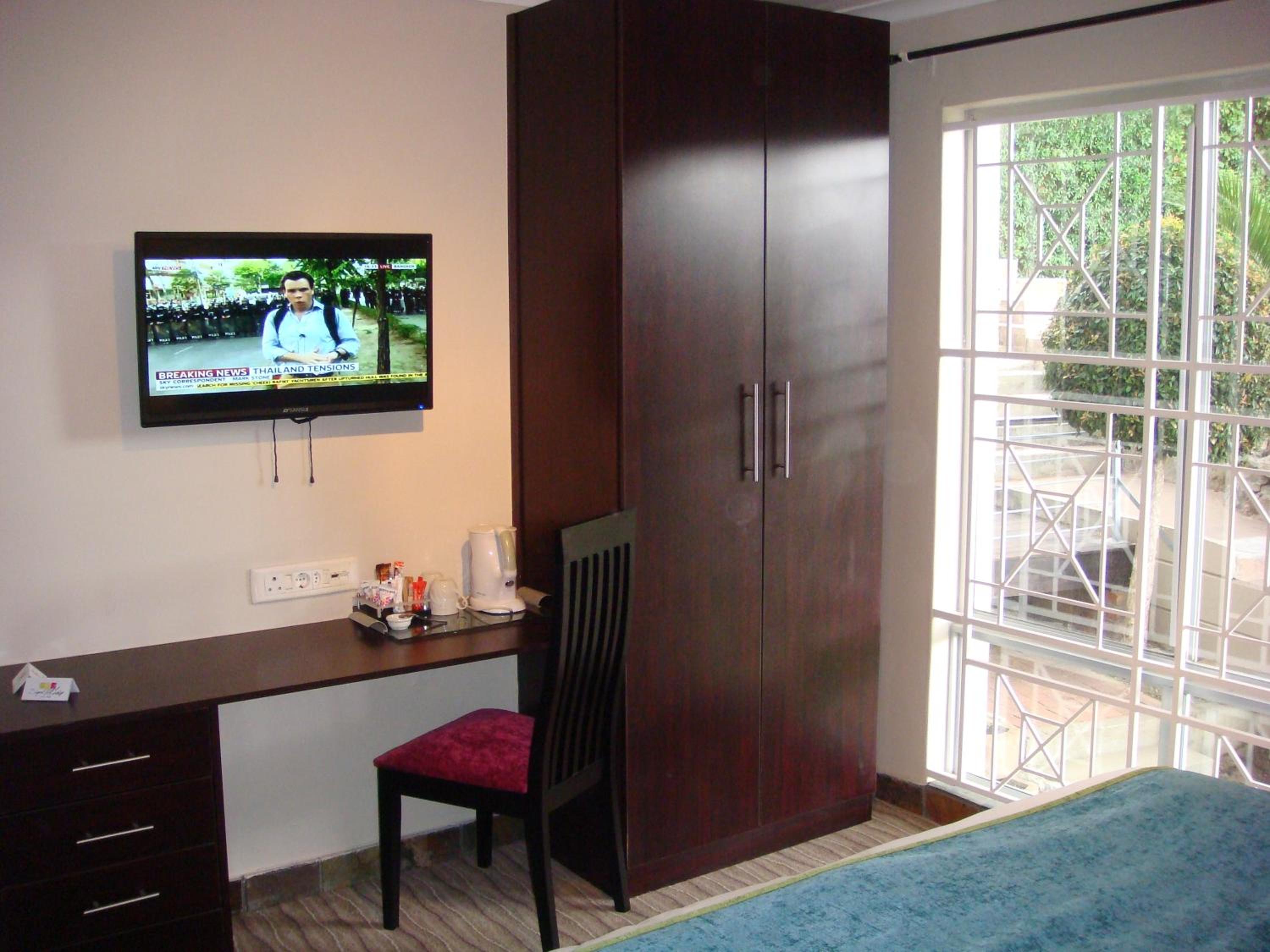 Superior Double or Twin Room - Photo 7