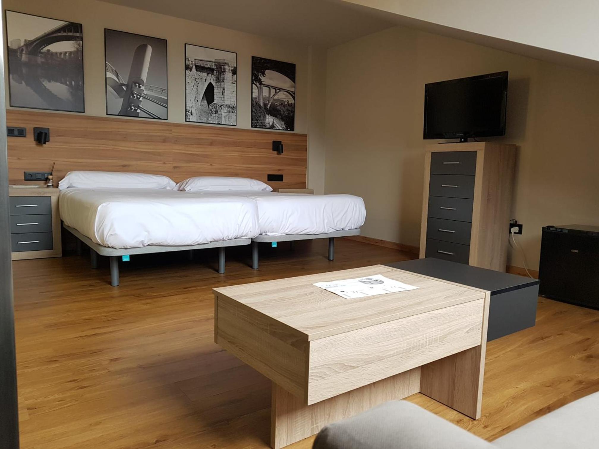 Superior Double or Twin Room - Photo 4