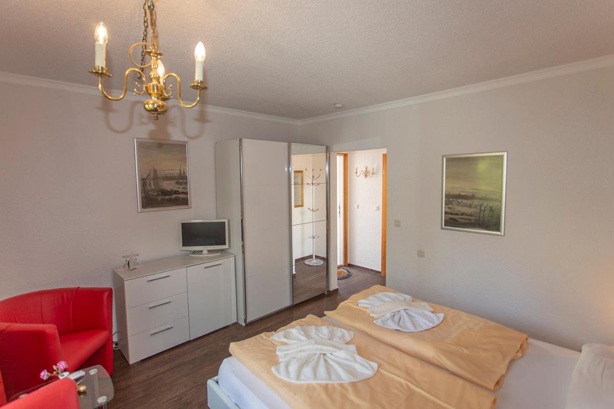 Small Double Room with Balcony photo 2