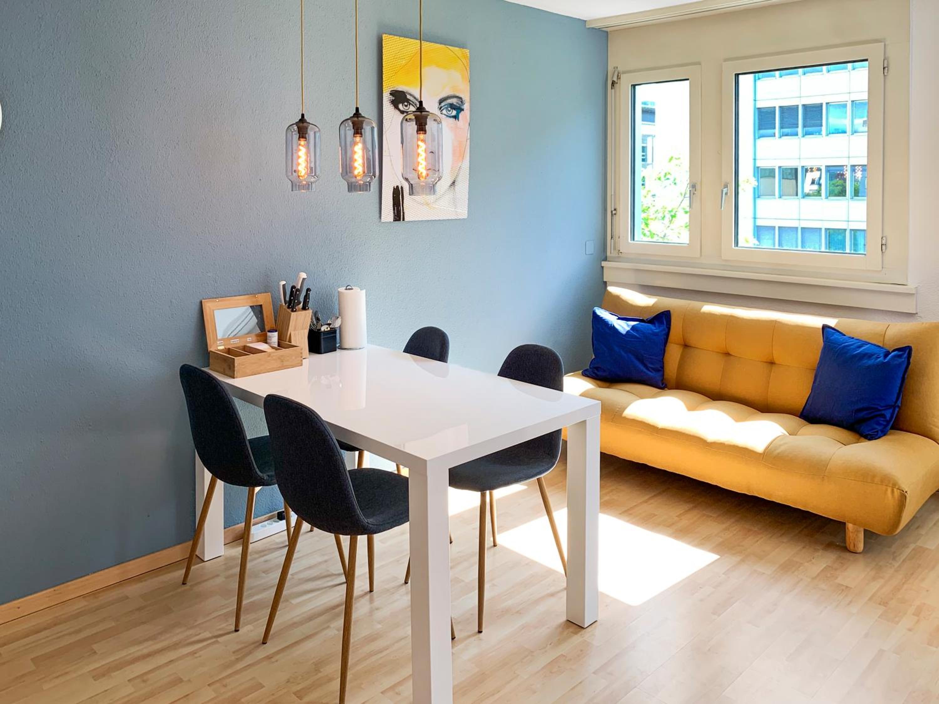 One-Bedroom Apartment photo 2