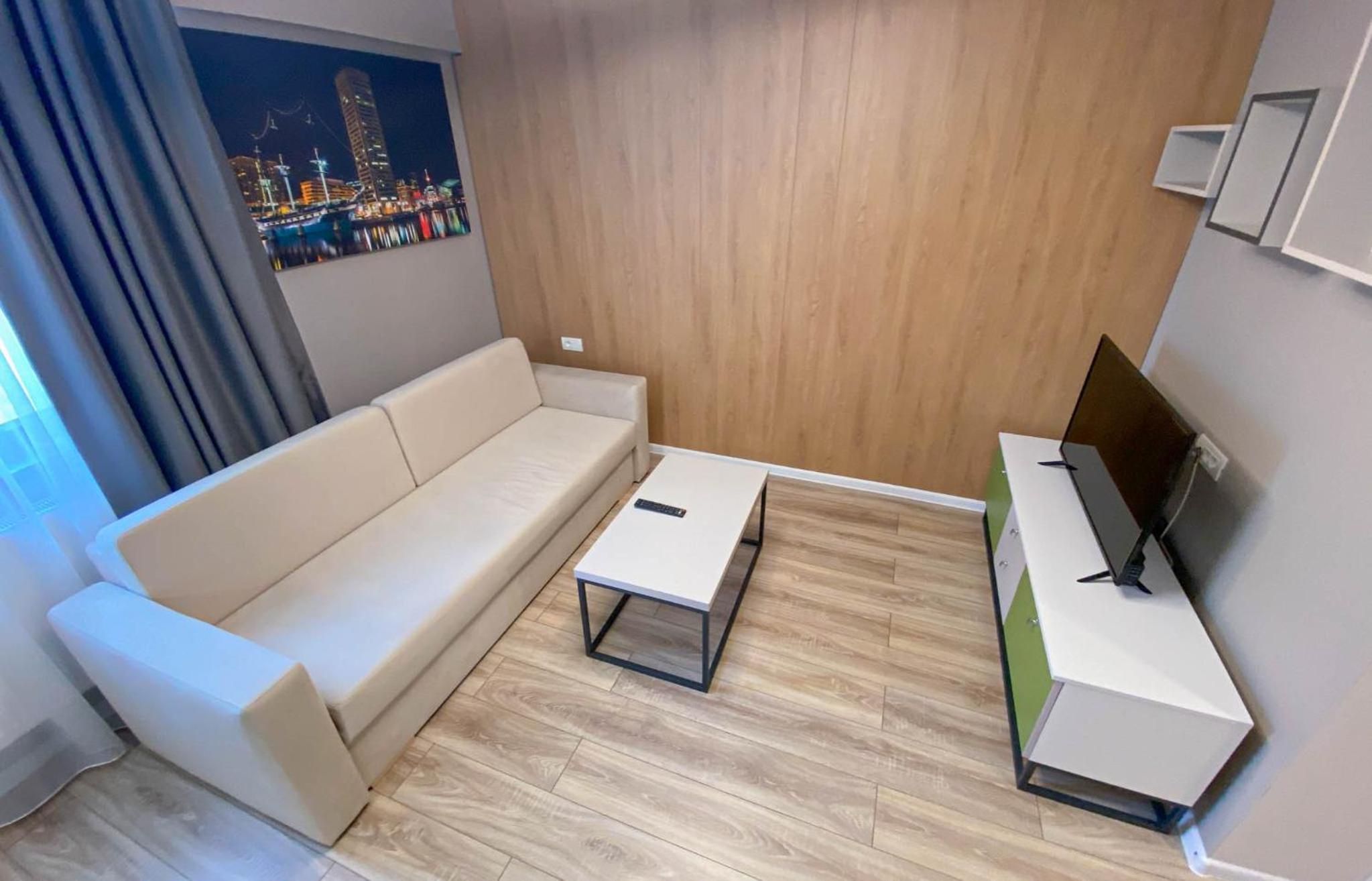Deluxe Apartment - Photo 2