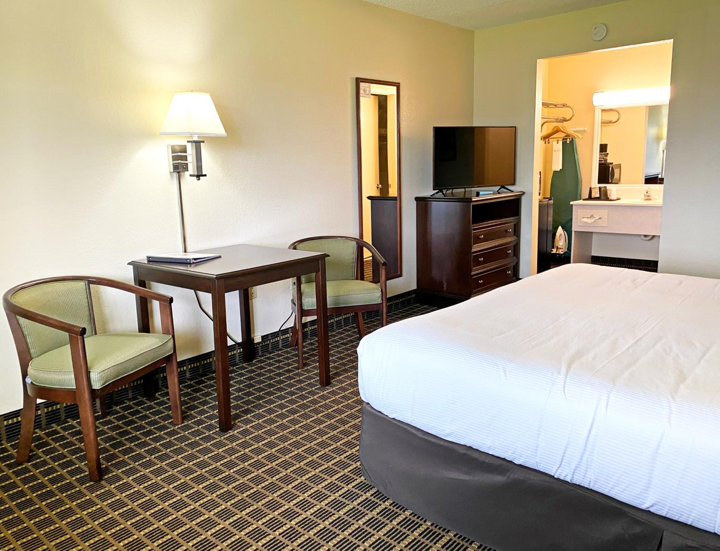 King Room - Disability Access - Photo 2