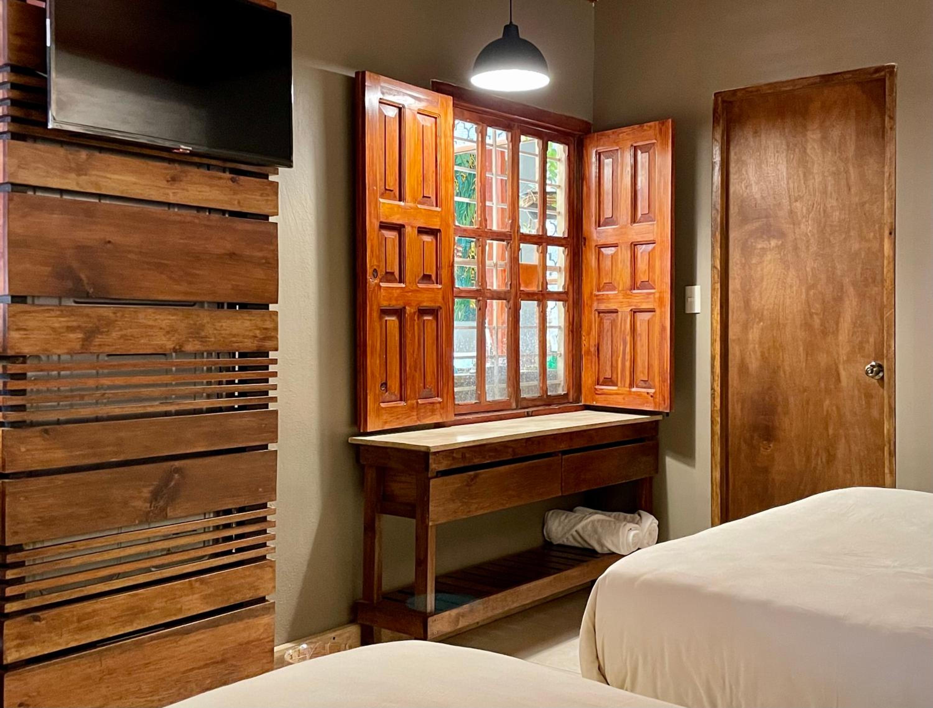 Superior Queen Room with Two Queen Beds photo 2