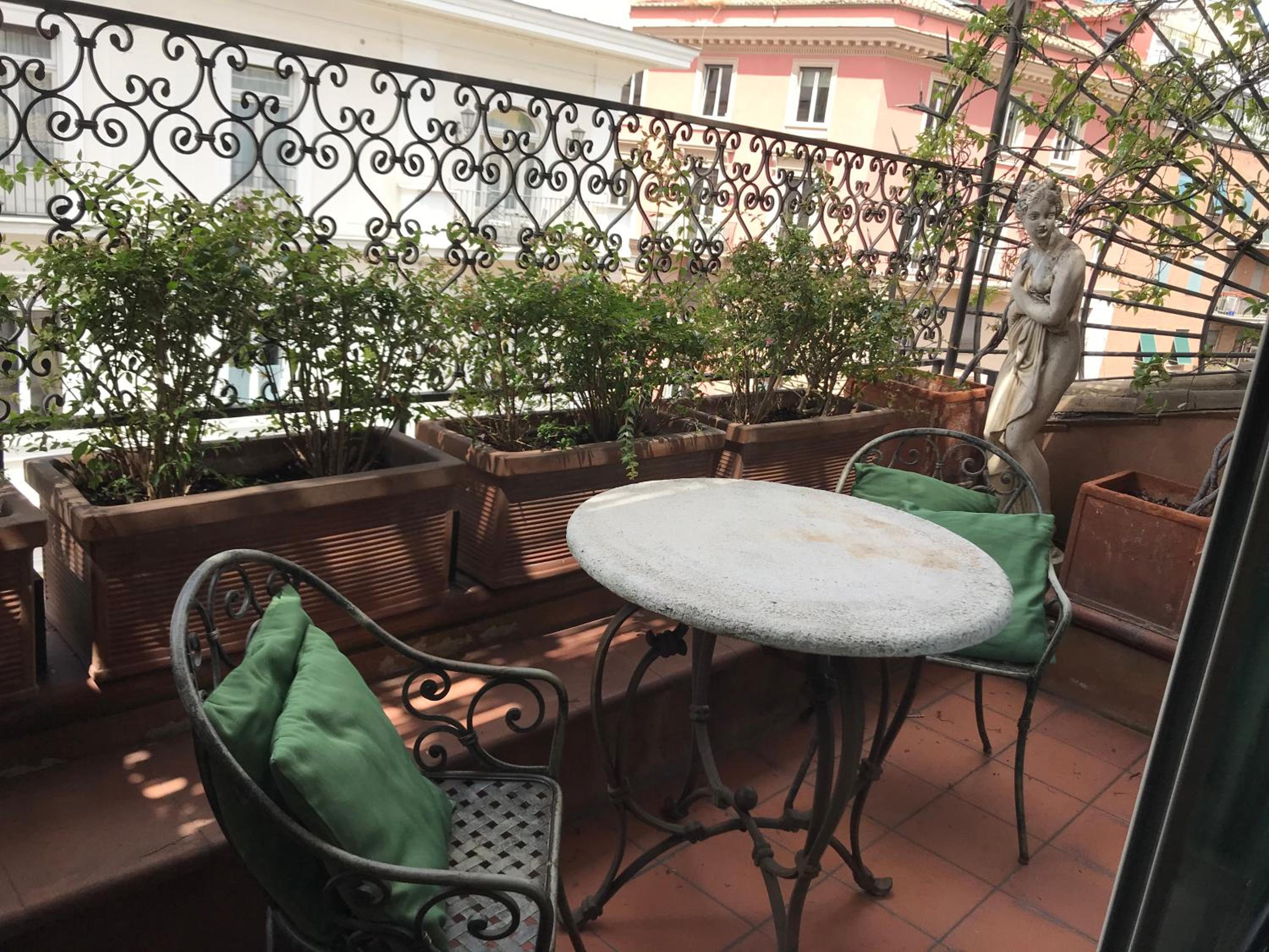 Double Room with Balcony photo 2