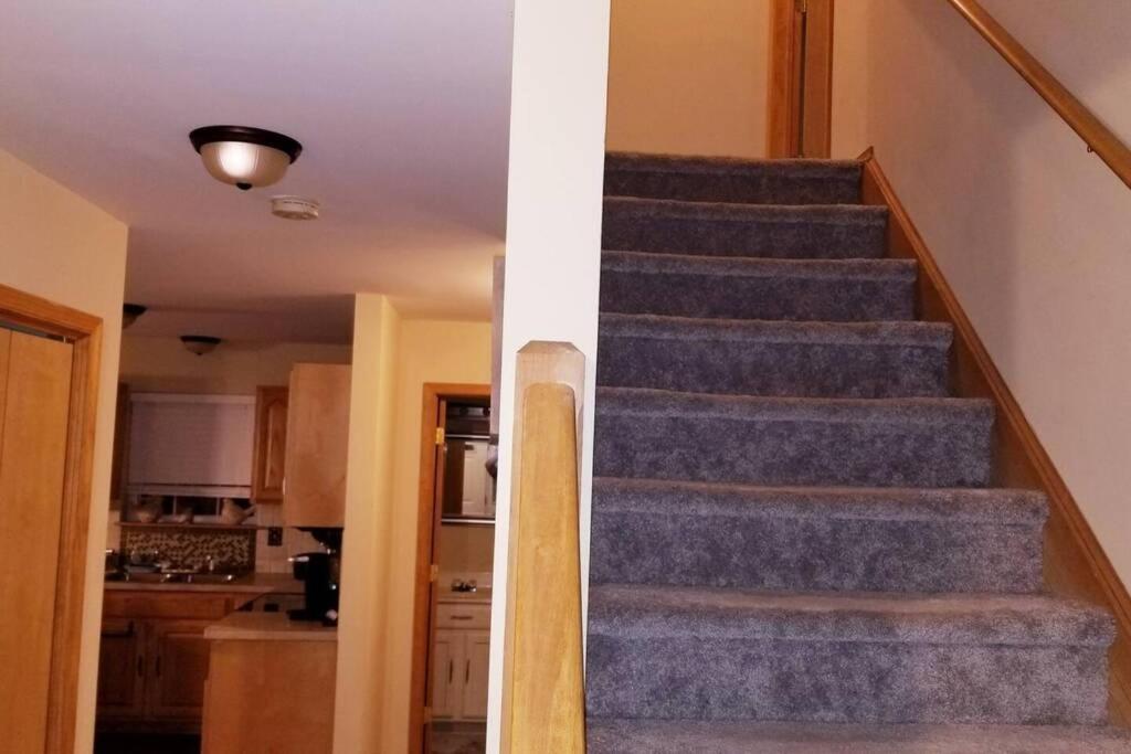 Three-Bedroom House photo 3