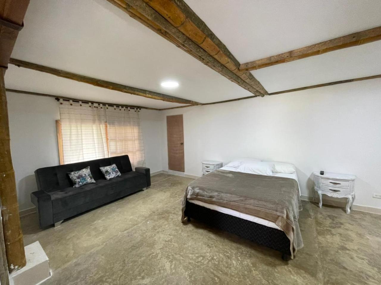Deluxe Double or Twin Room photo 2