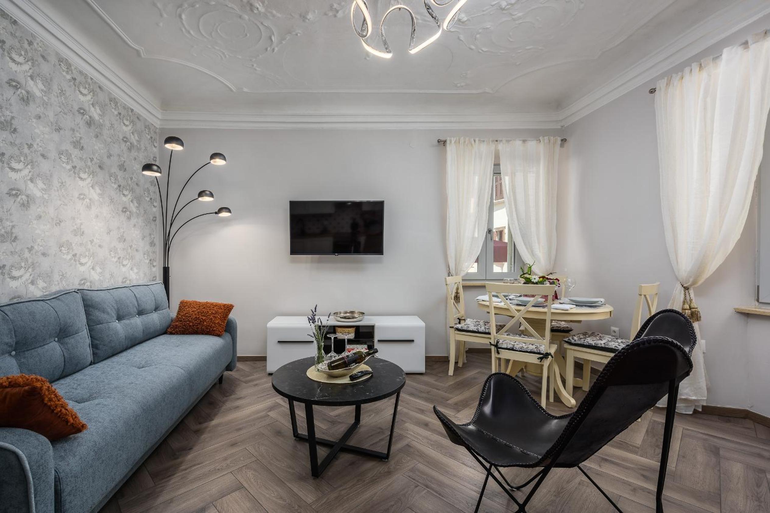 Superior Apartment
