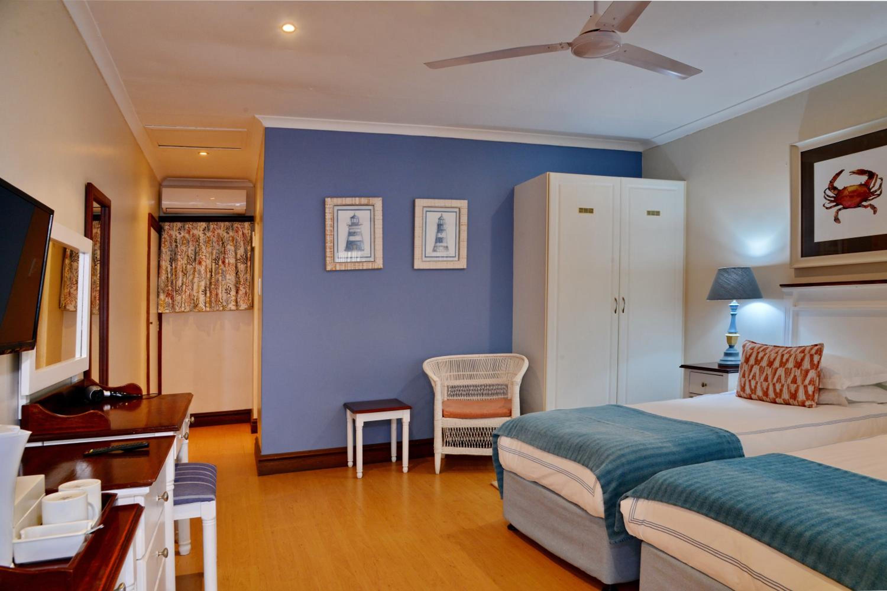 Twin Room - Photo 5