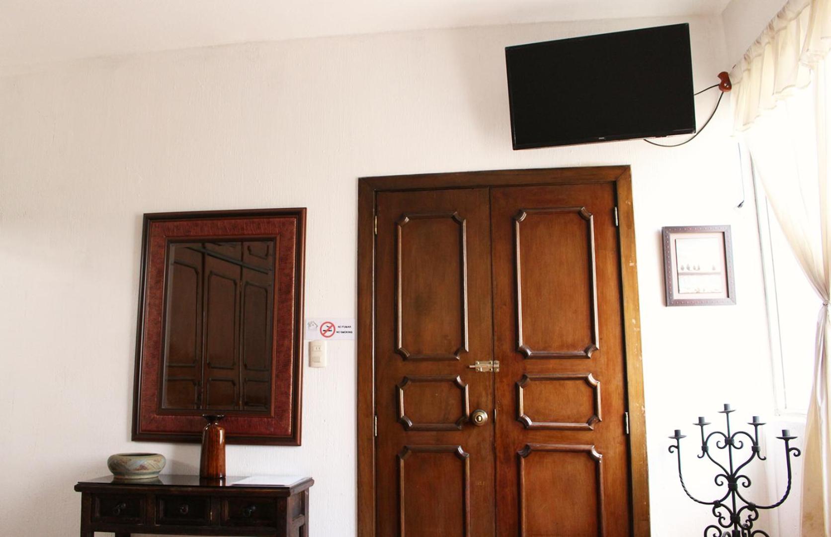 Double Room with Private Bathroom photo 1