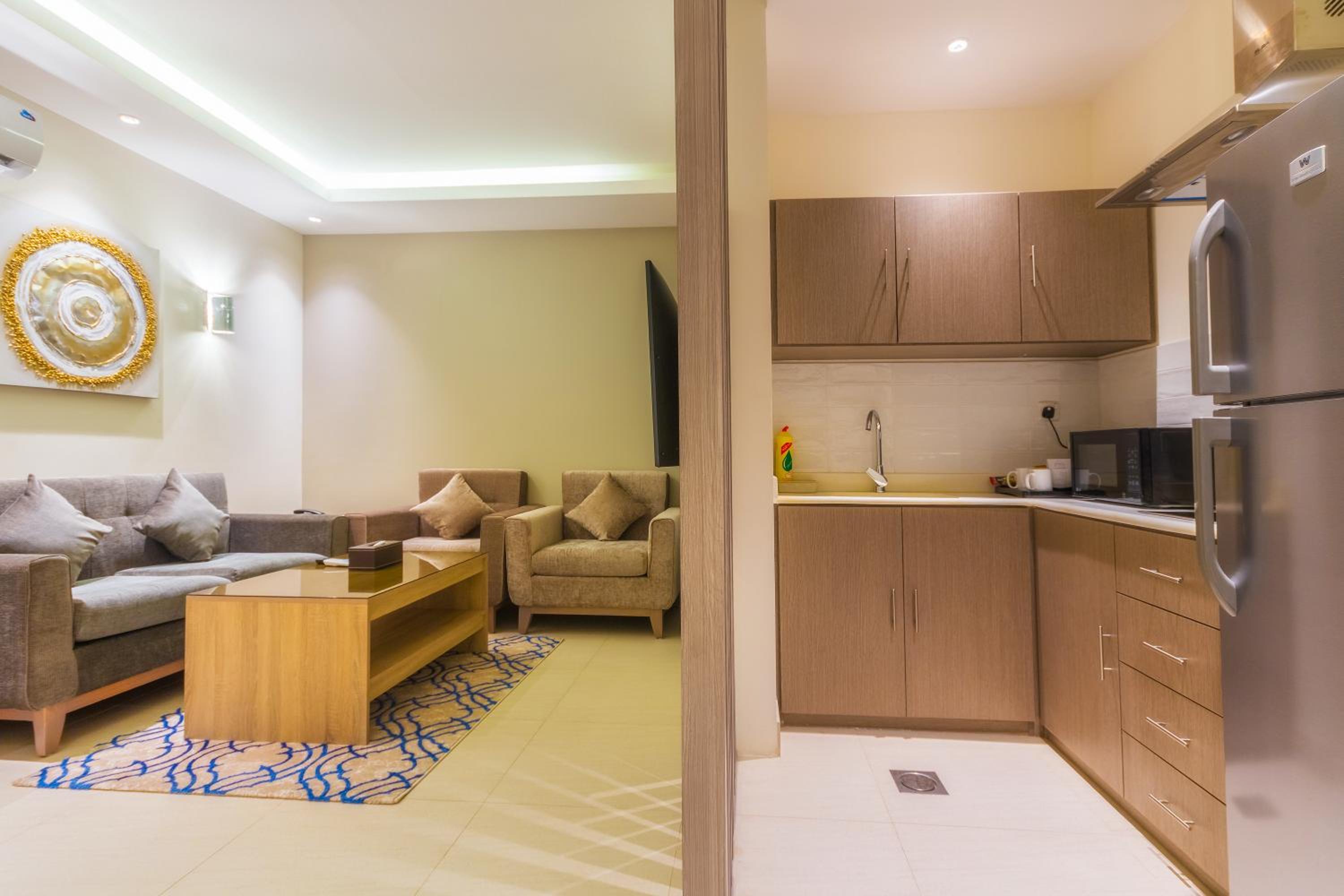 Two-Bedroom Apartment - Photo 6