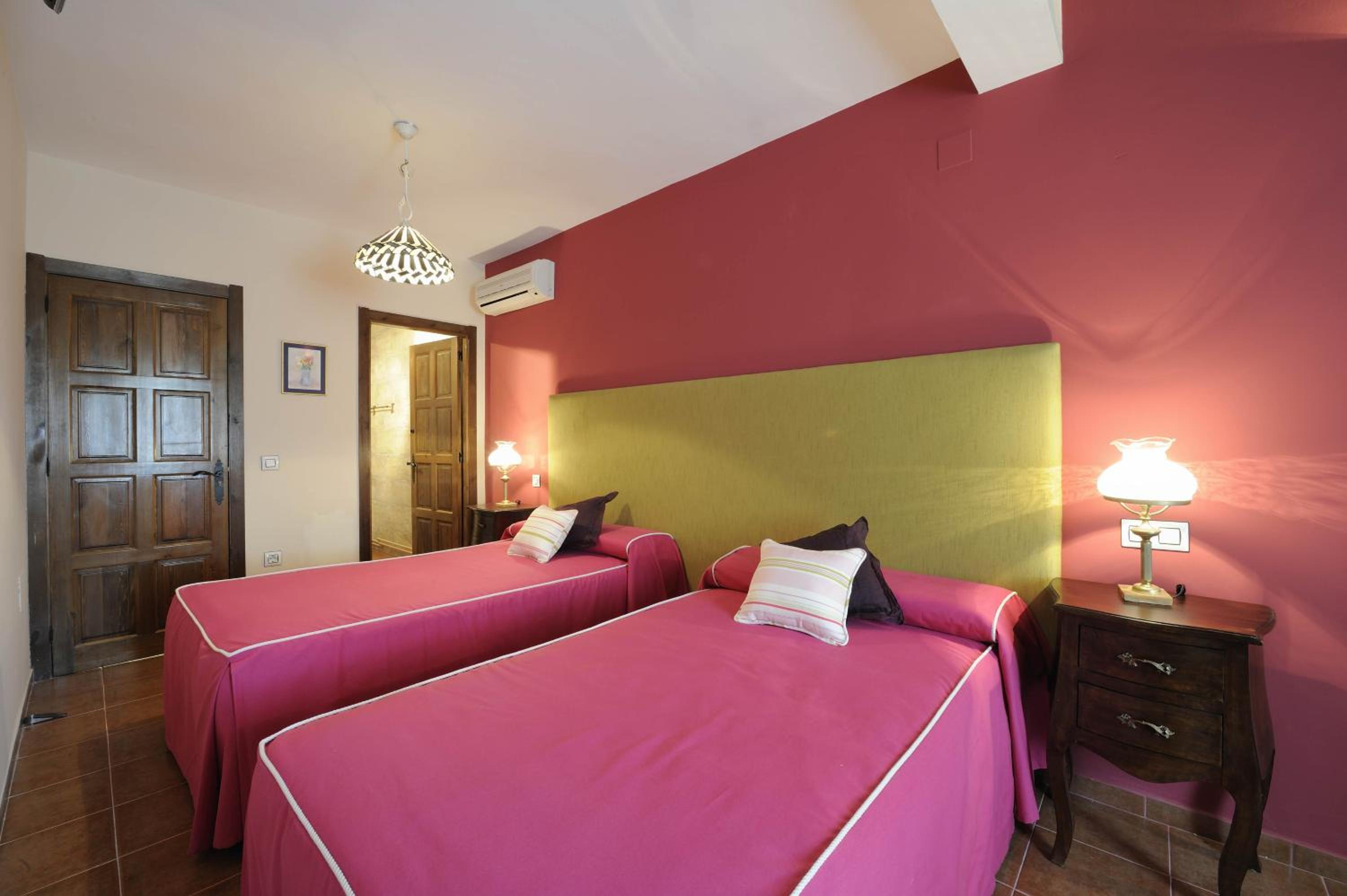 Standard Twin Room photo 1