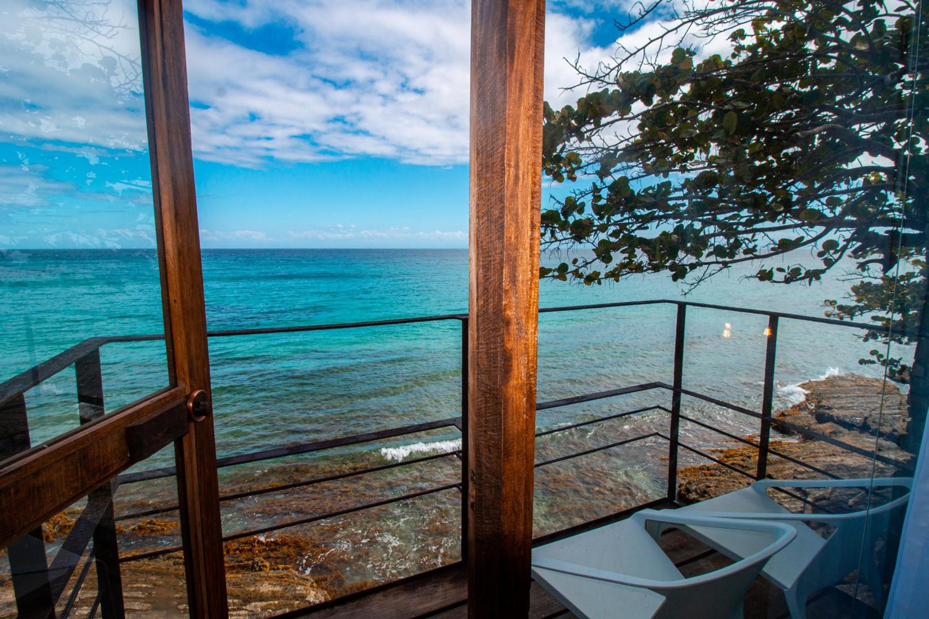 Double Room with Balcony and Sea View