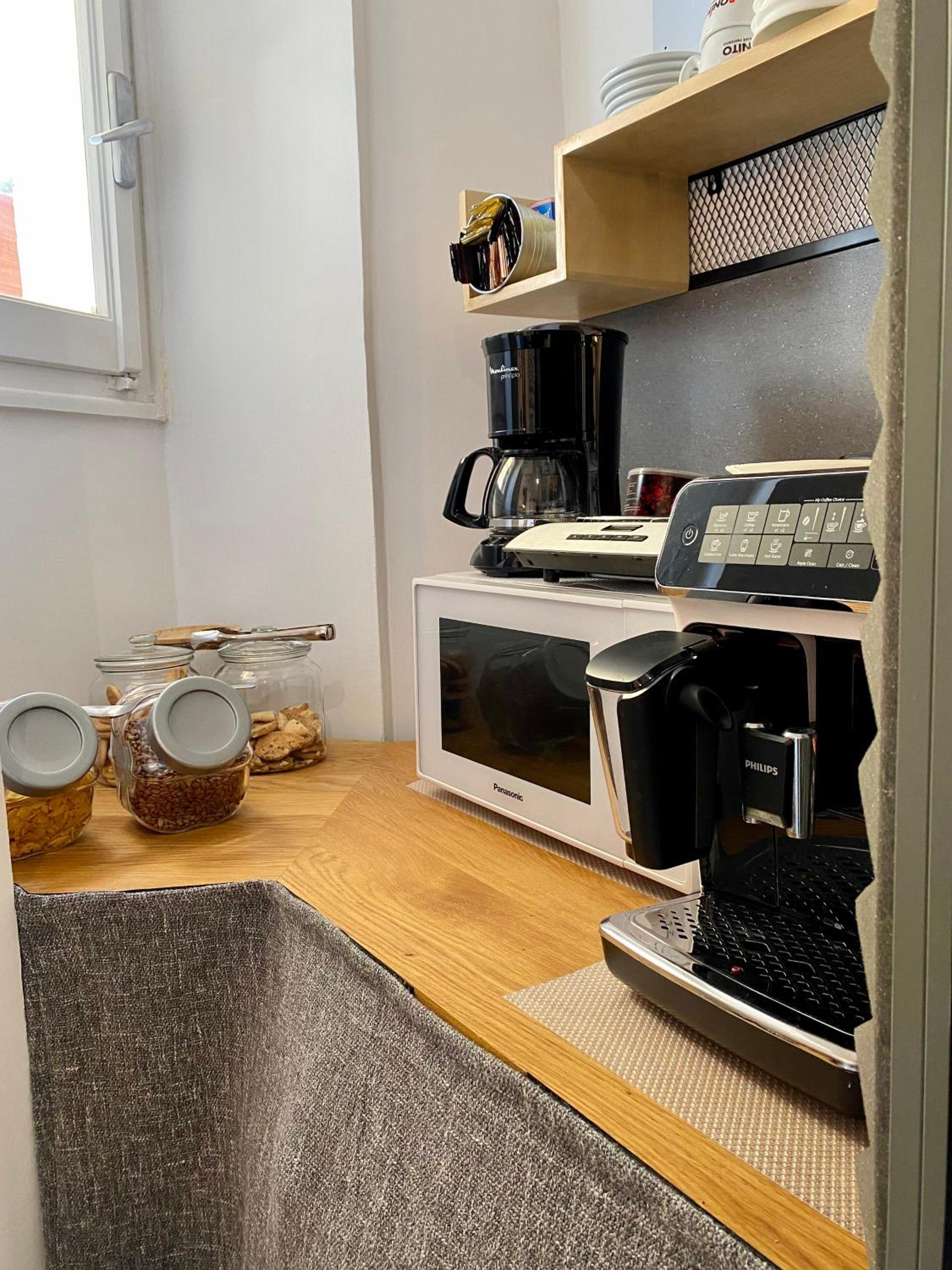 Double Room with Private External Bathroom photo 2