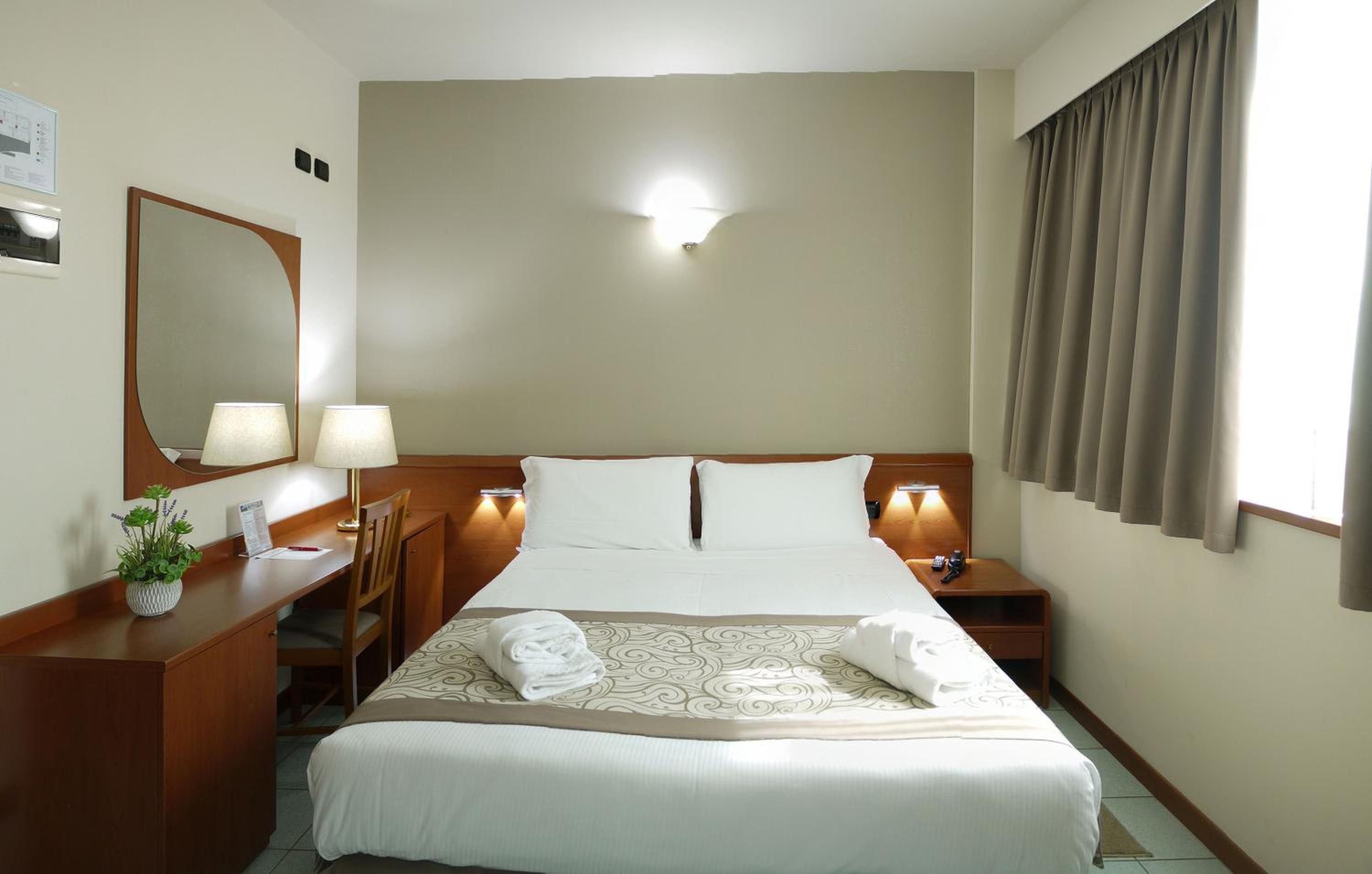 Double Room - Photo 4