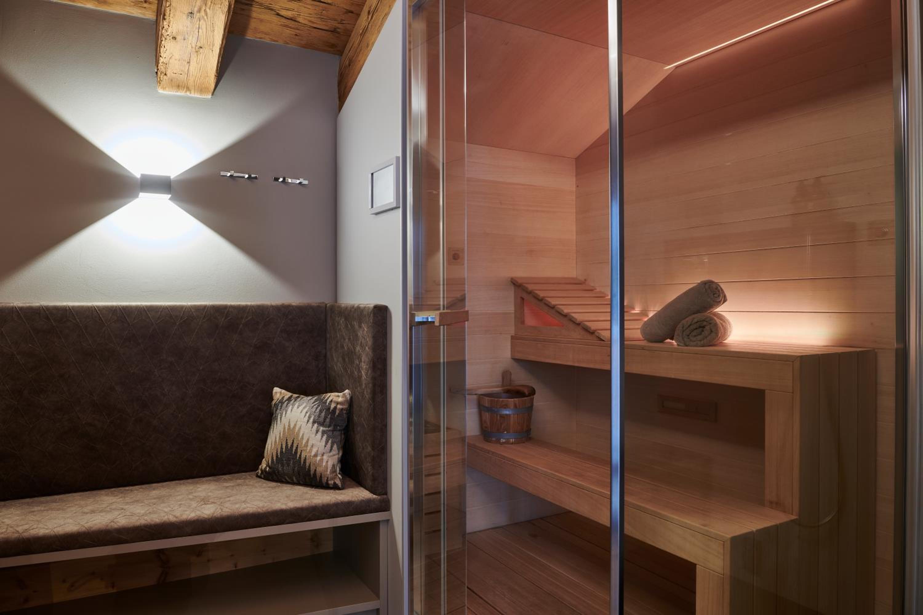 Spa Double Room with Matterhorn View - Photo 8