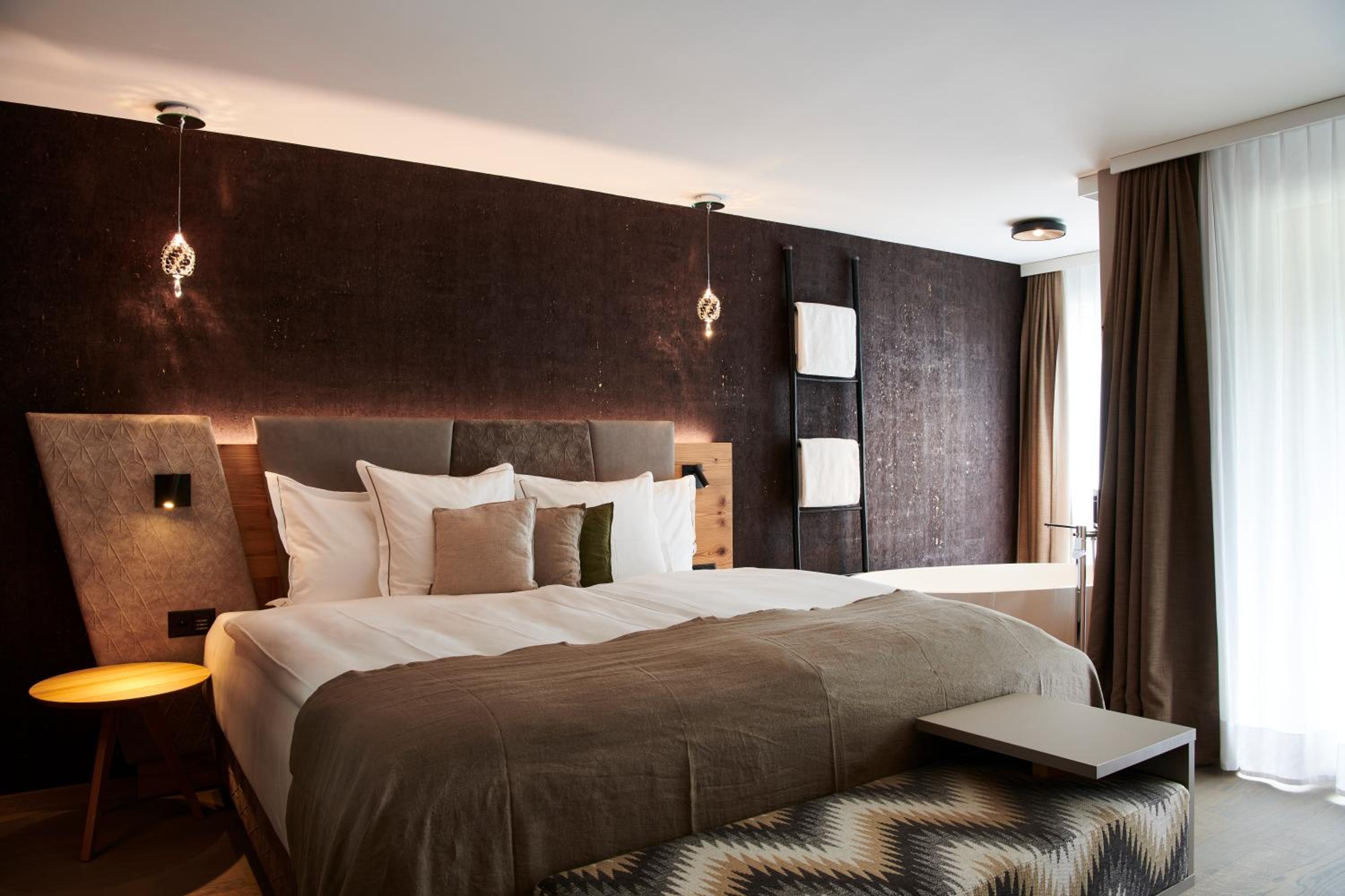 Spa Double Room with Matterhorn View - Photo 1