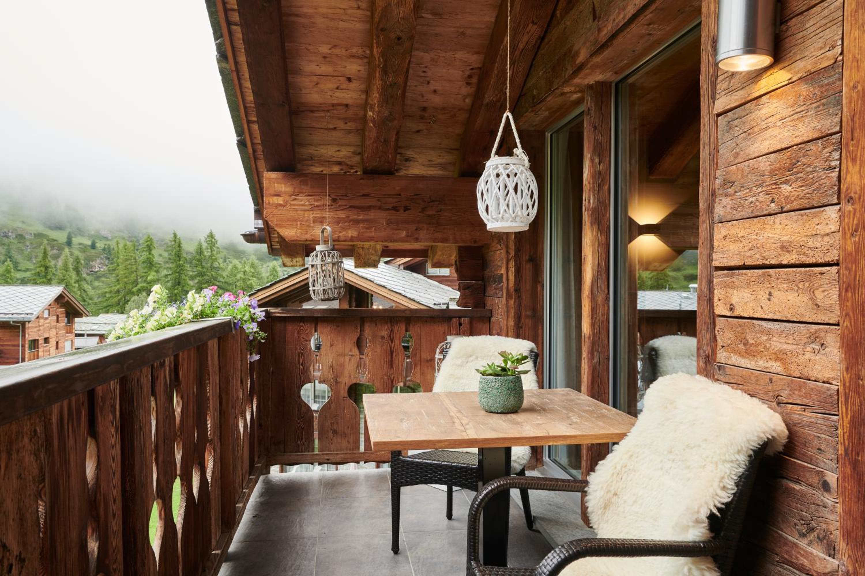 Spa Double Room with Matterhorn View - Photo 9