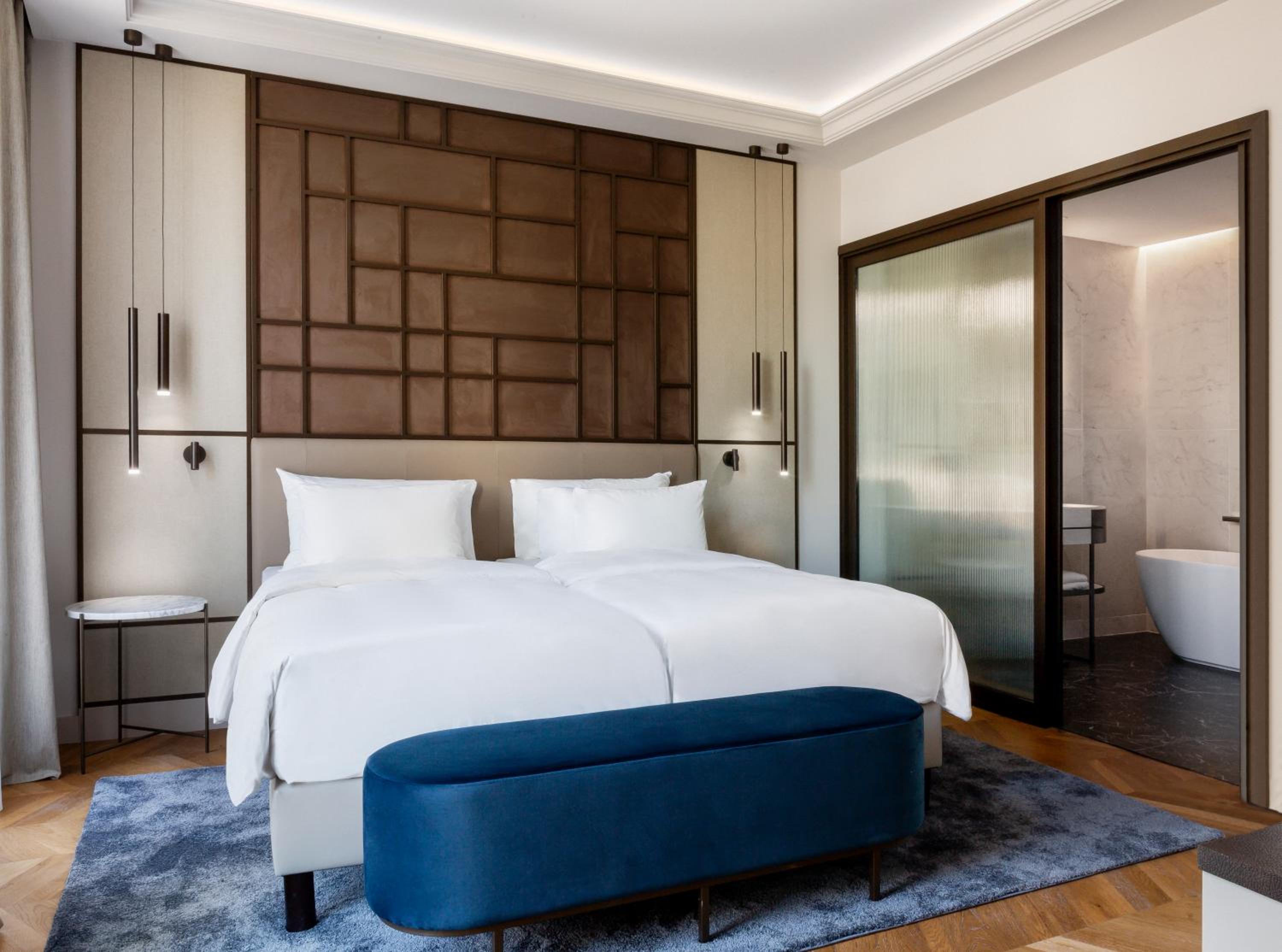 Presidential Suite with Terrace and Hot Tub