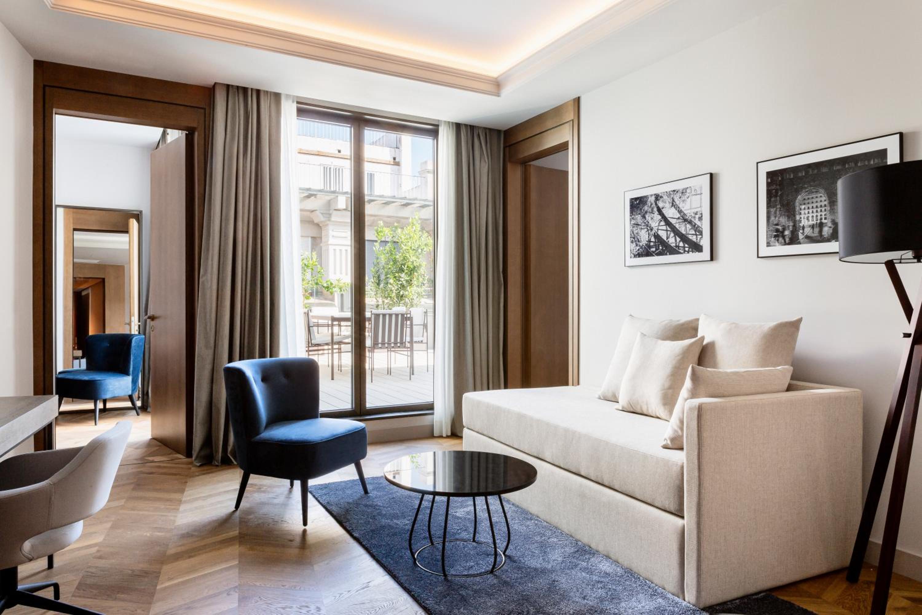 Presidential Suite with Terrace and Hot Tub