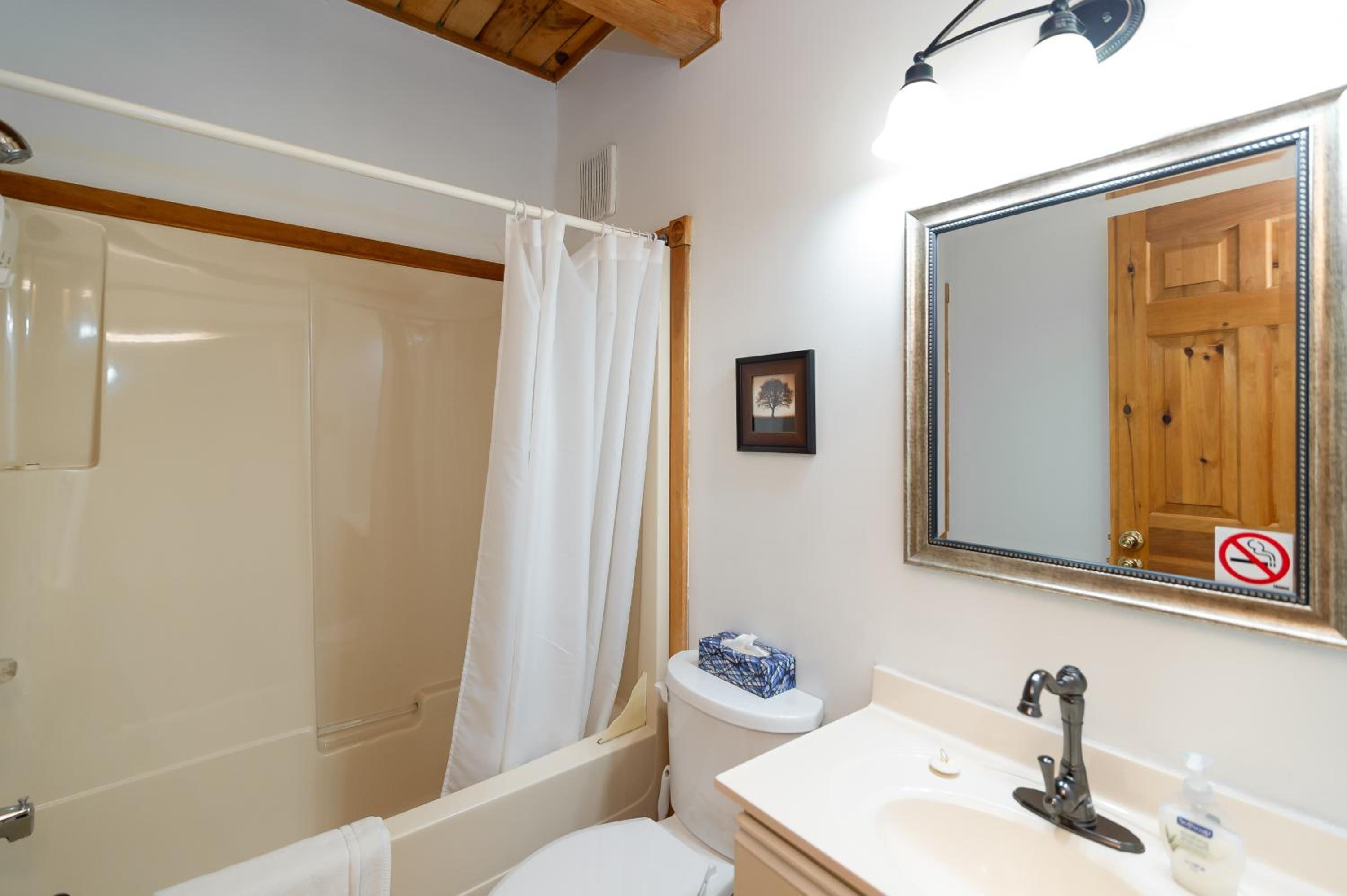 King Suite With Balcony photo 3