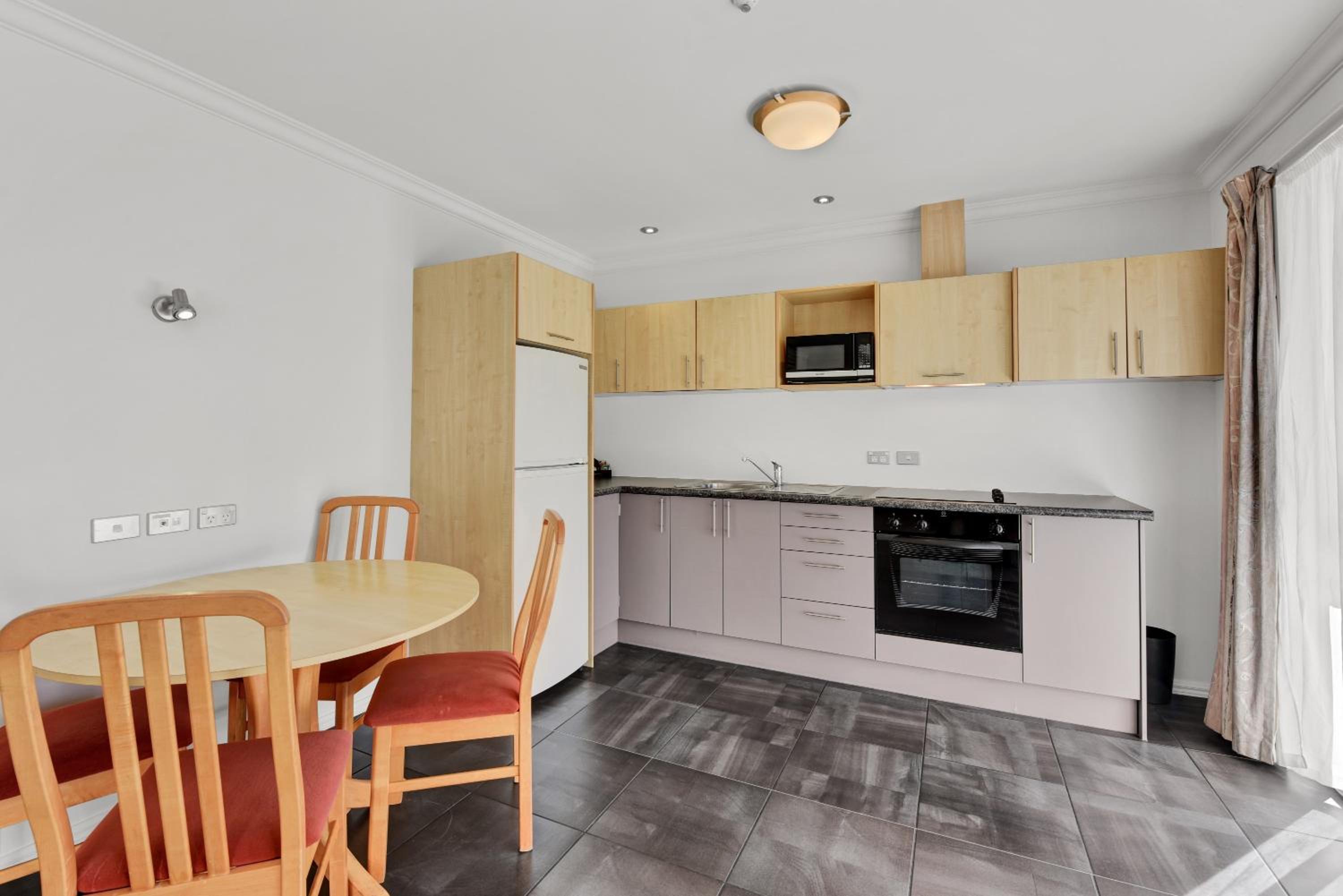 One-Bedroom Apartment - Photo 1