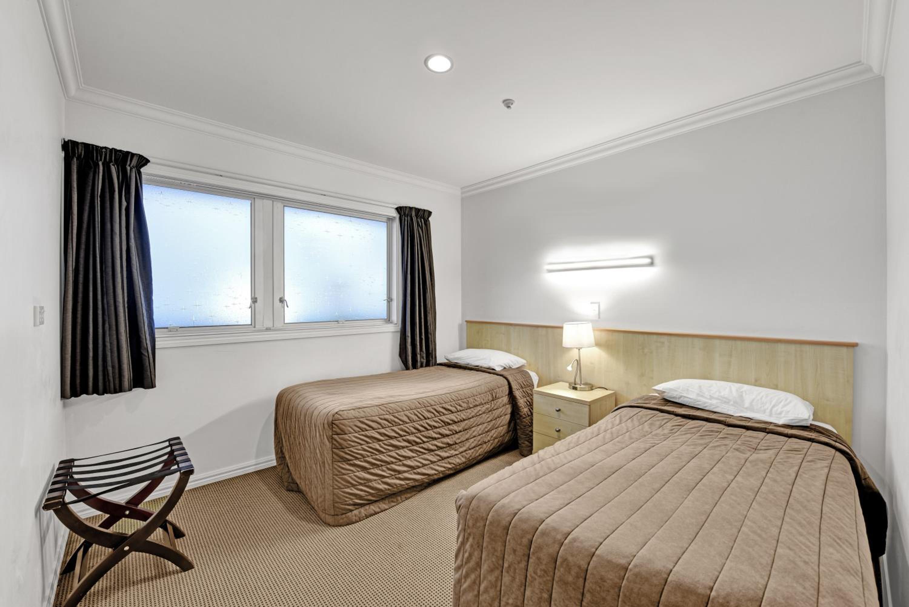 Three-Bedroom Apartment - Photo 6