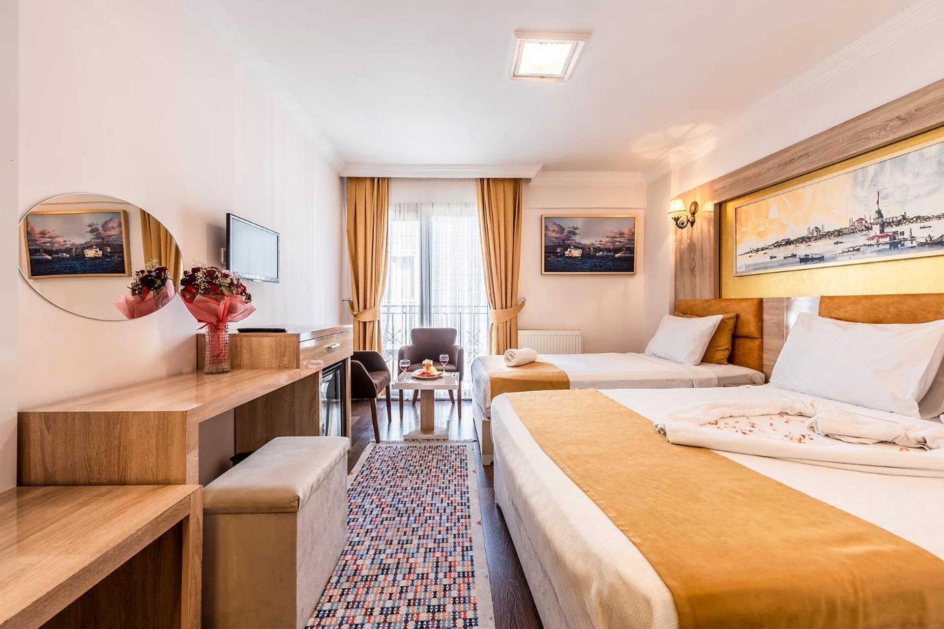 Deluxe Triple Room photo 2