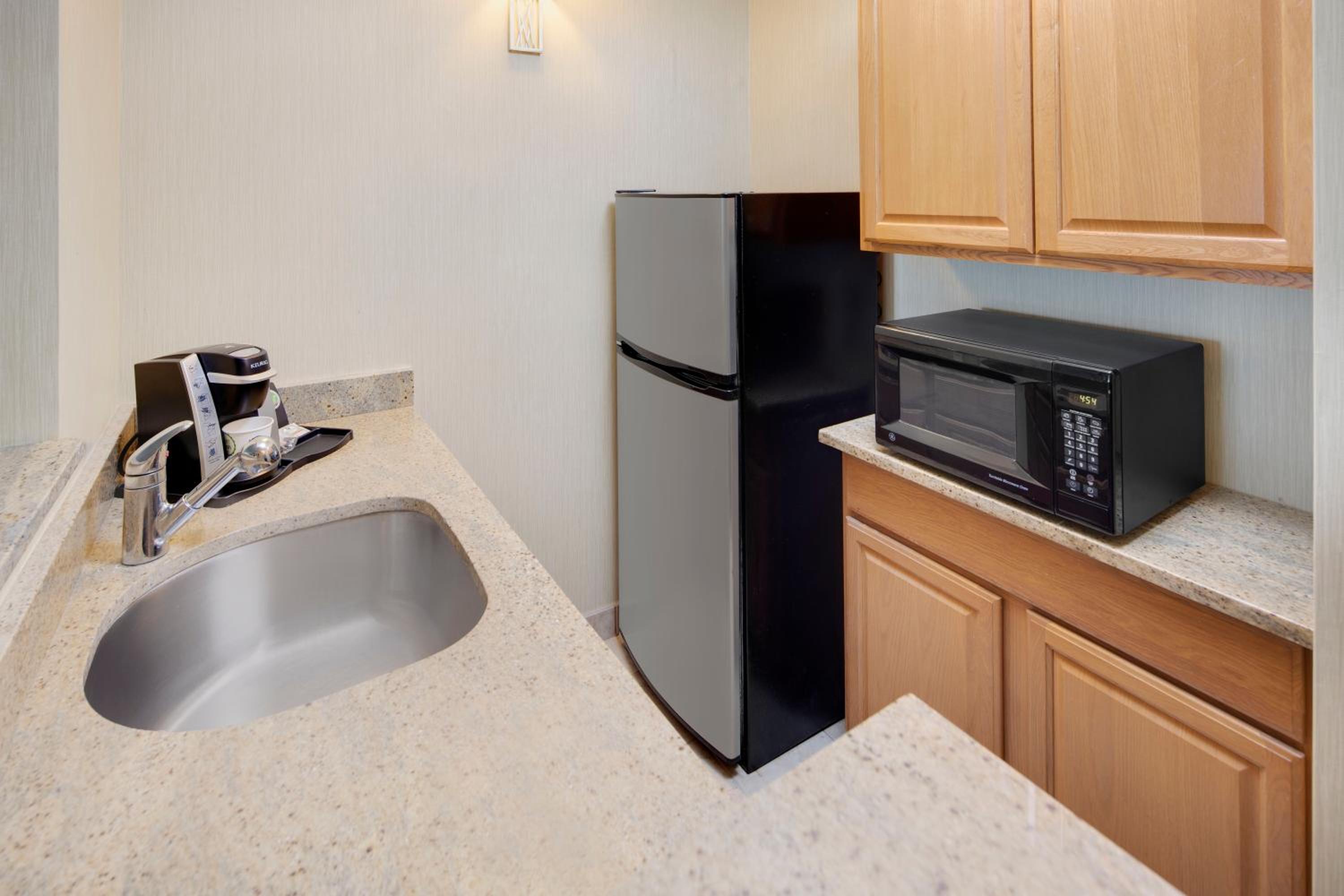 King Suite - Photo 2