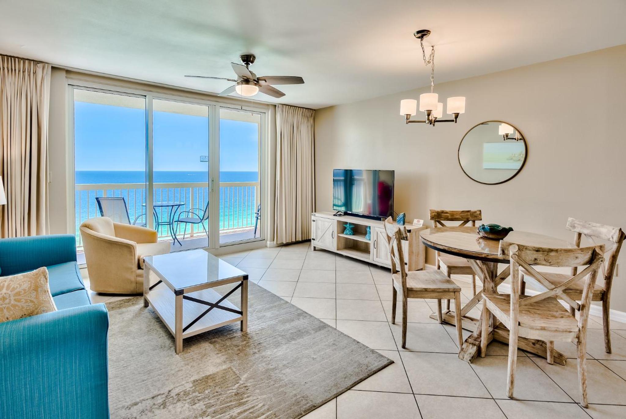 One-Bedroom Apartment with Sea View and Balcony photo 1