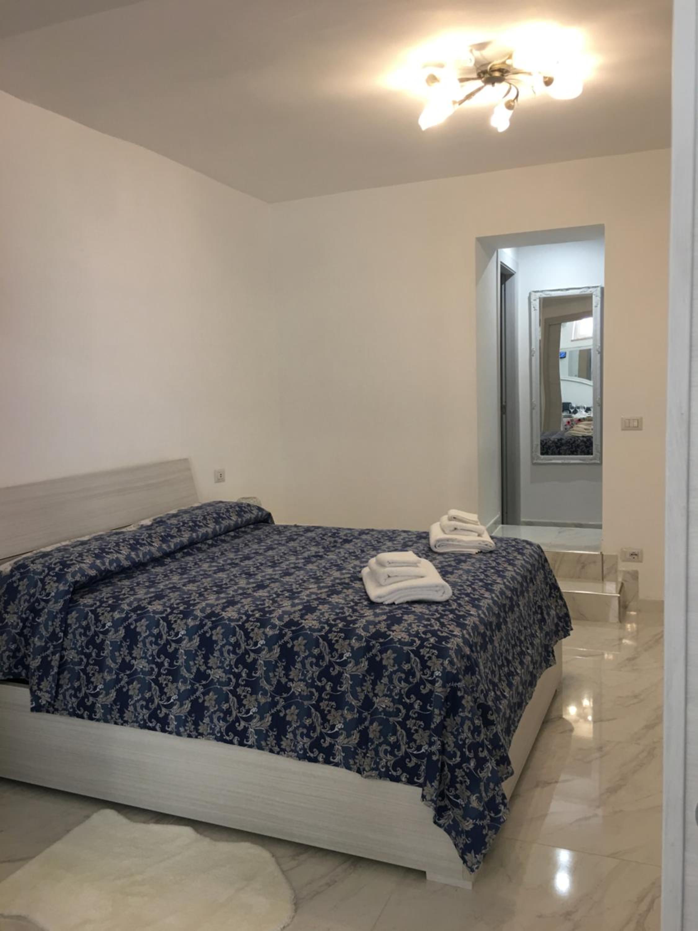 One-Bedroom House - Photo 6