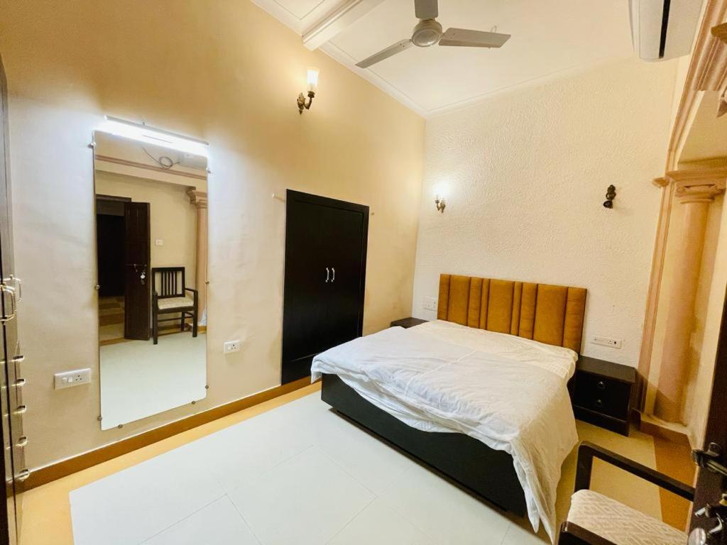 Double Room with Patio - Photo 1