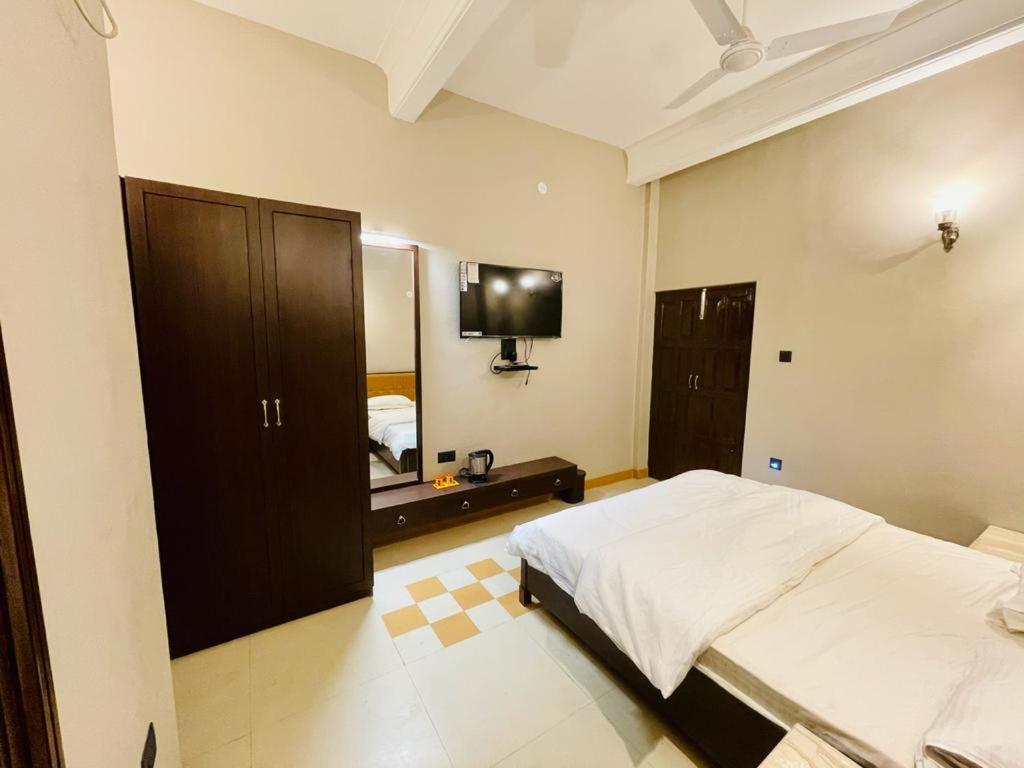 Superior King Room - Photo 1