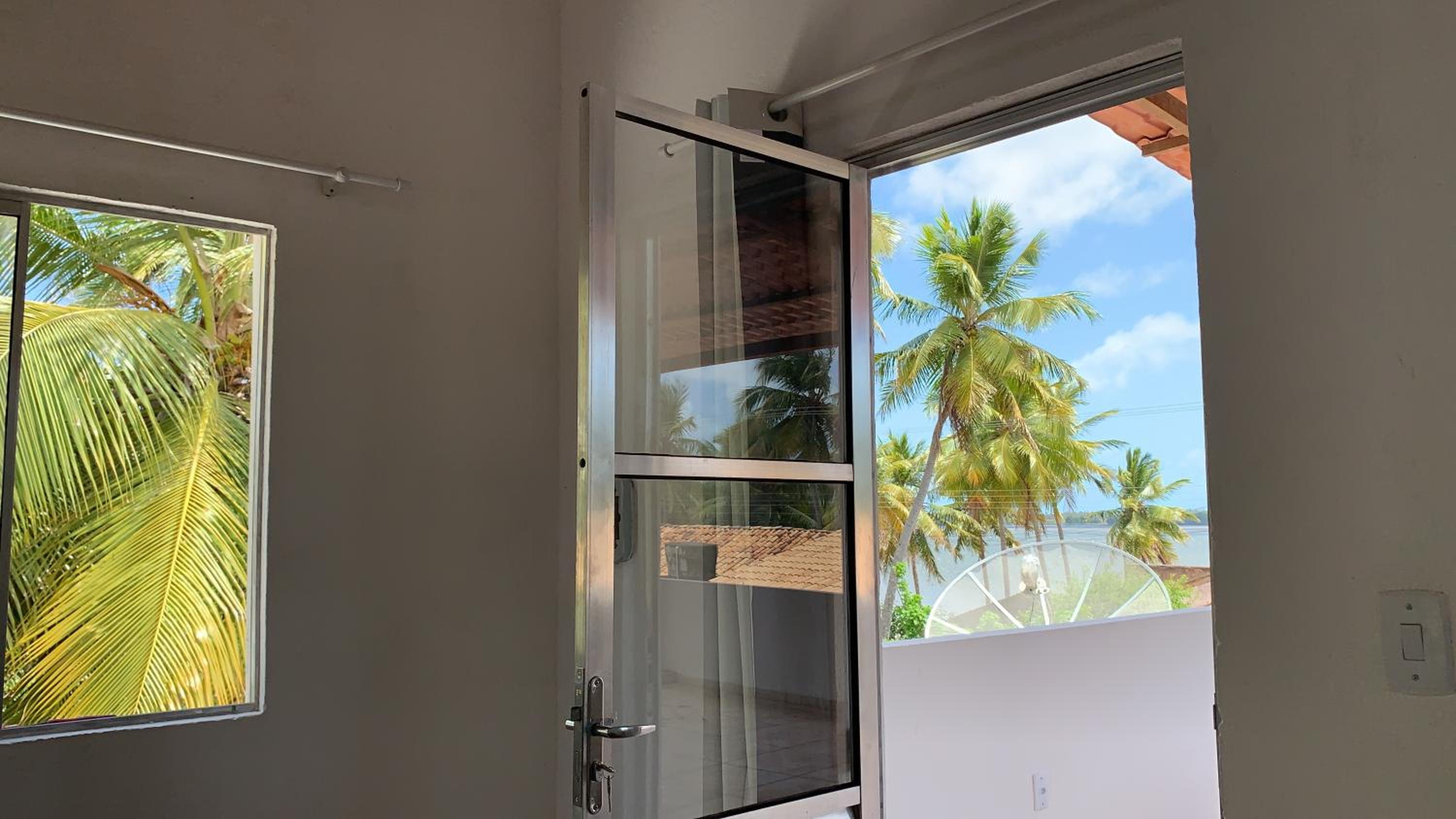 Quadruple Room with Balcony - Photo 24