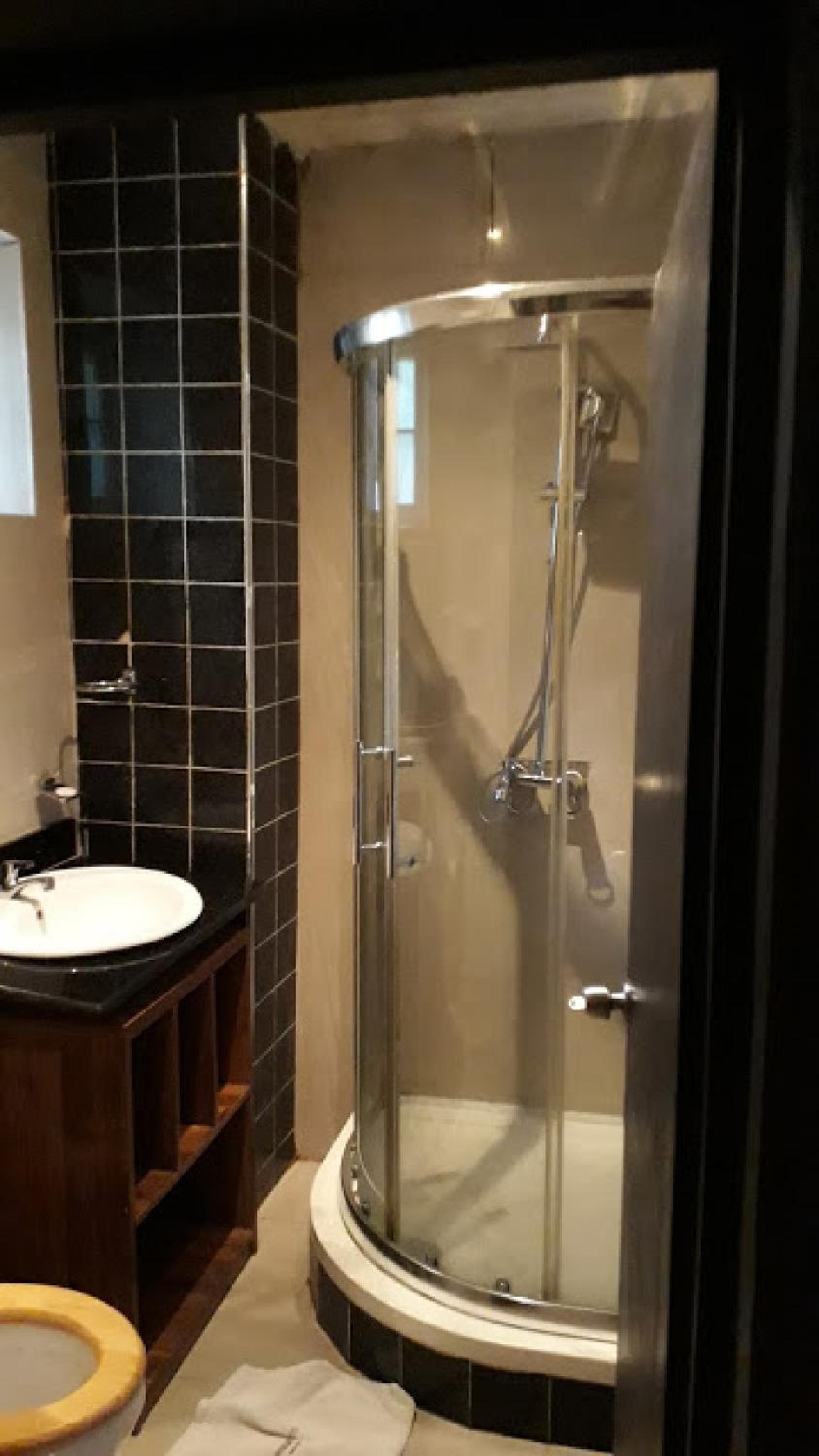 Double or Twin Room - Photo 15