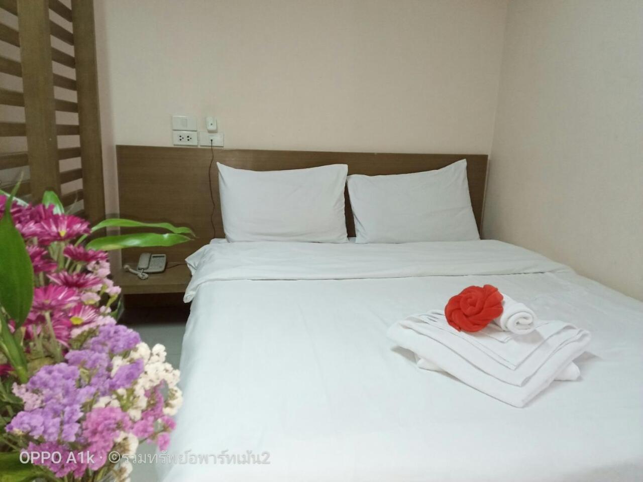 Deluxe Queen Room - Photo 28