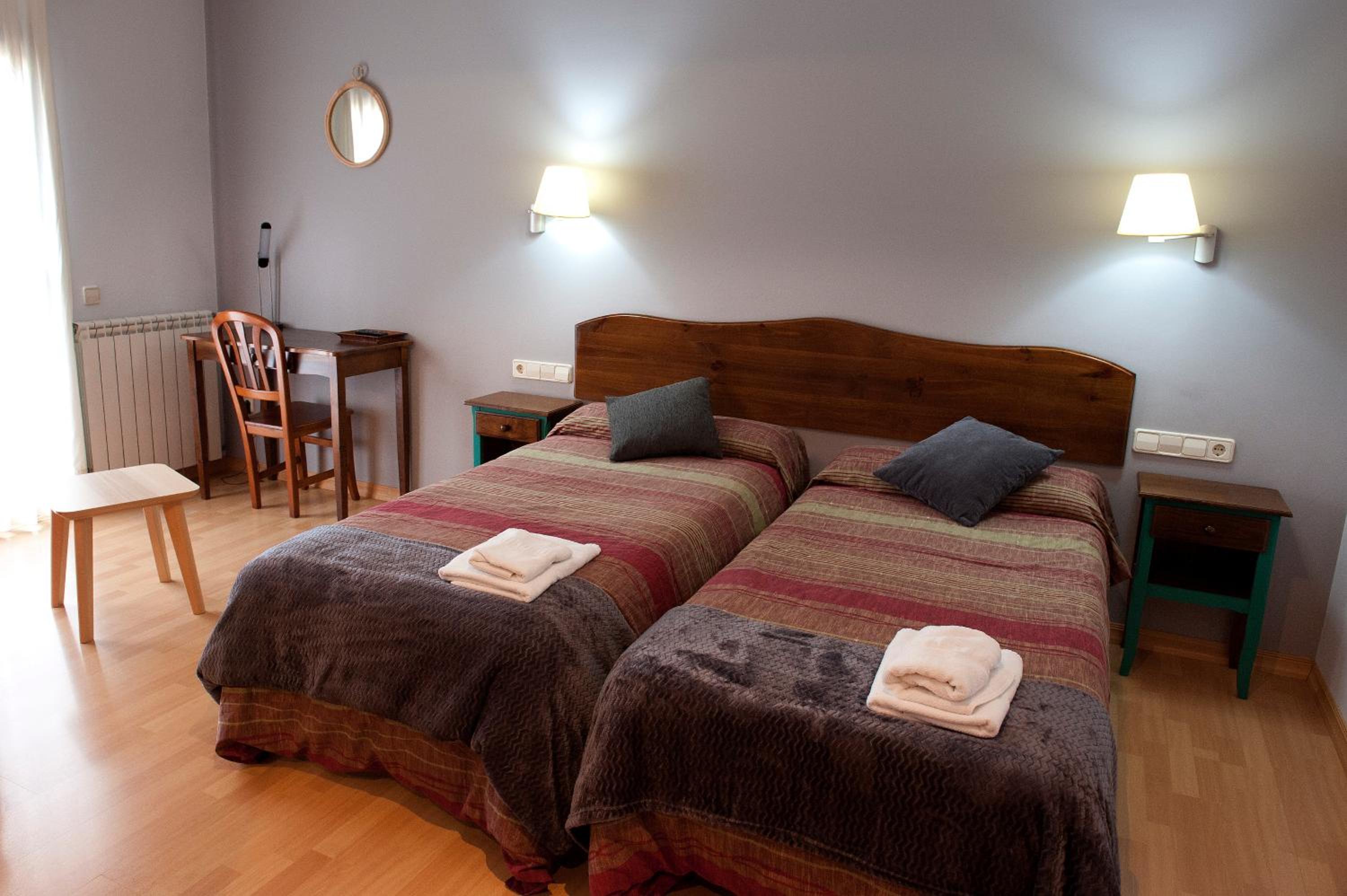 Twin Room - Photo 1
