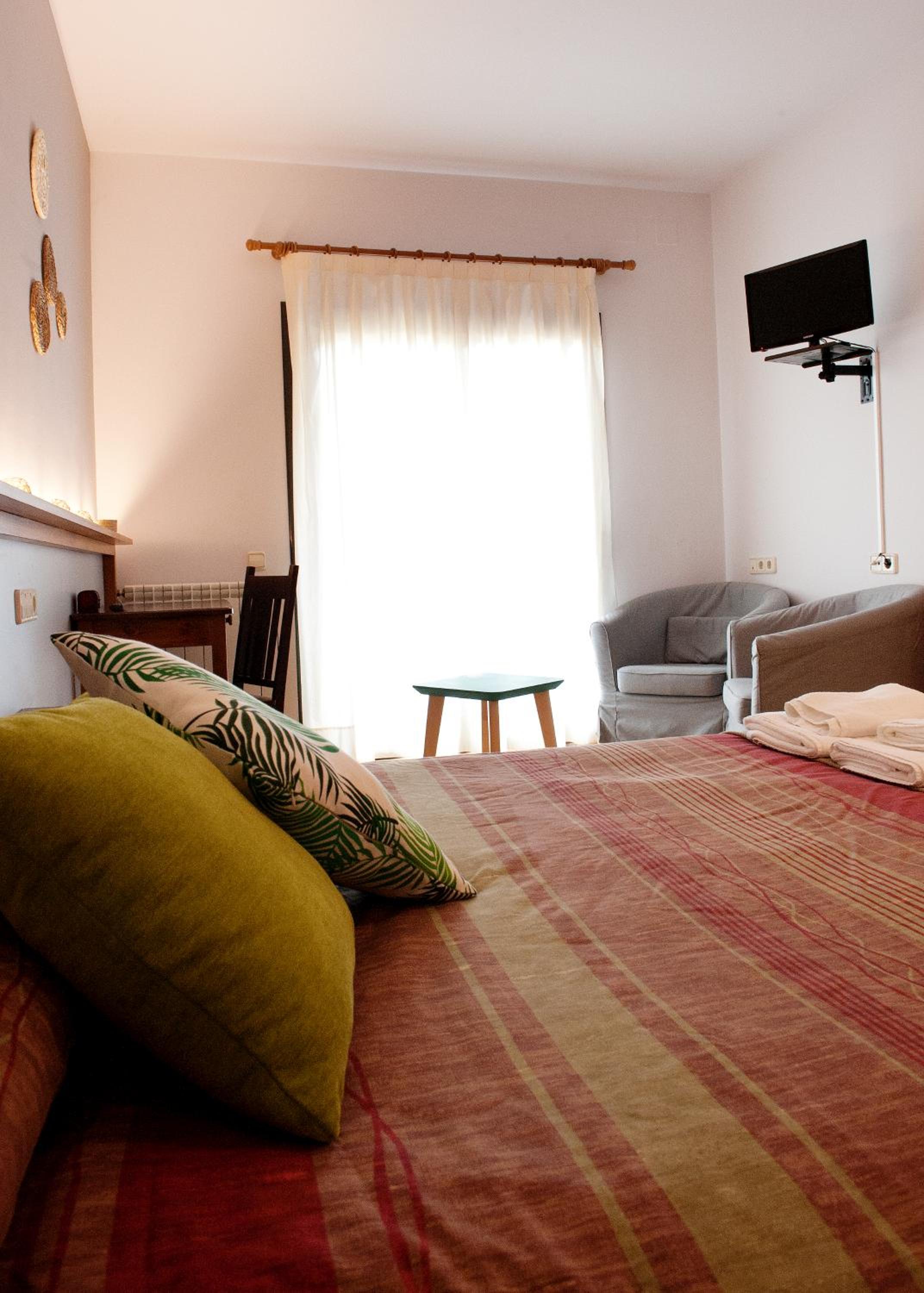 Standard Queen Room - Photo 1