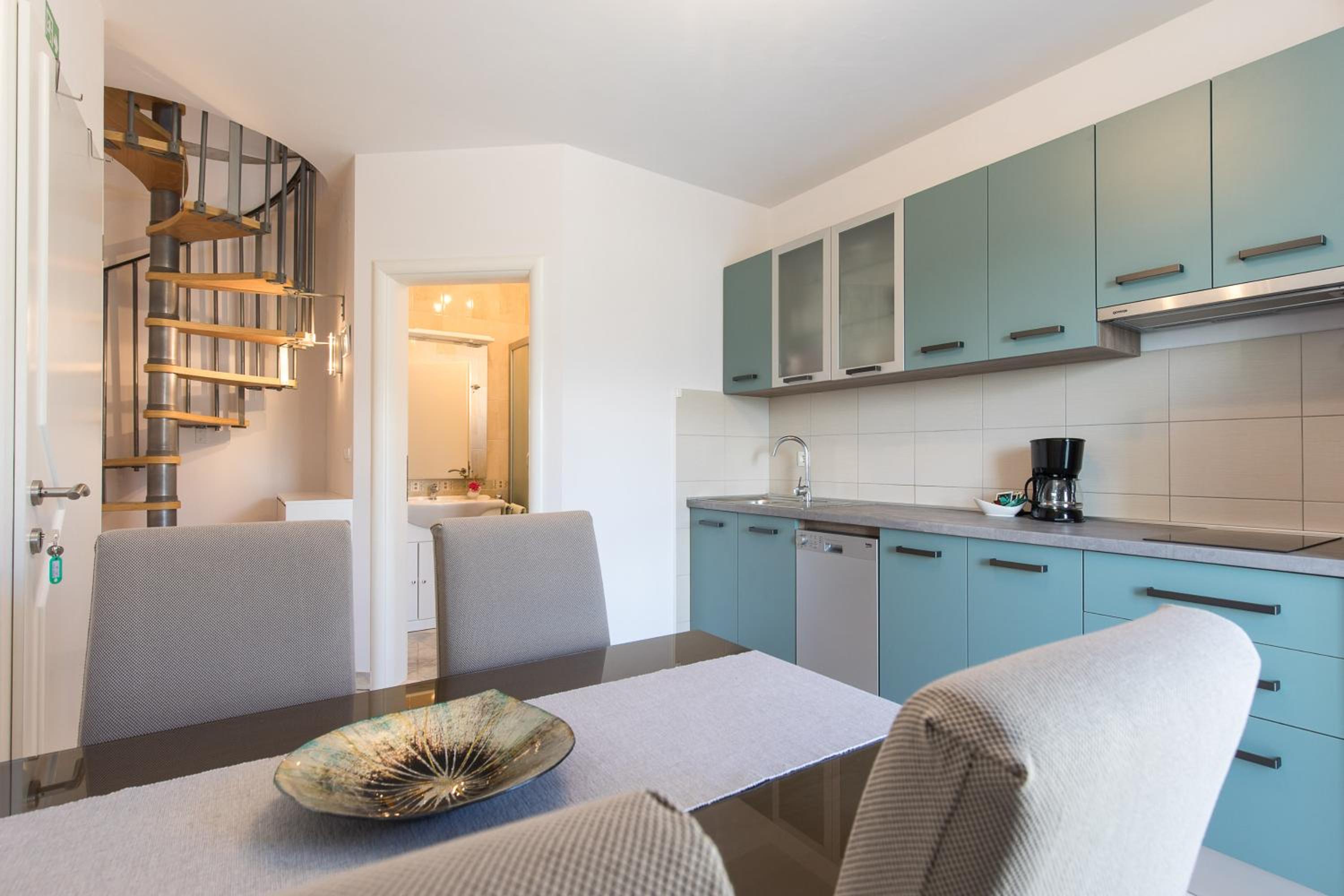 Apartment - Split Level photo 3