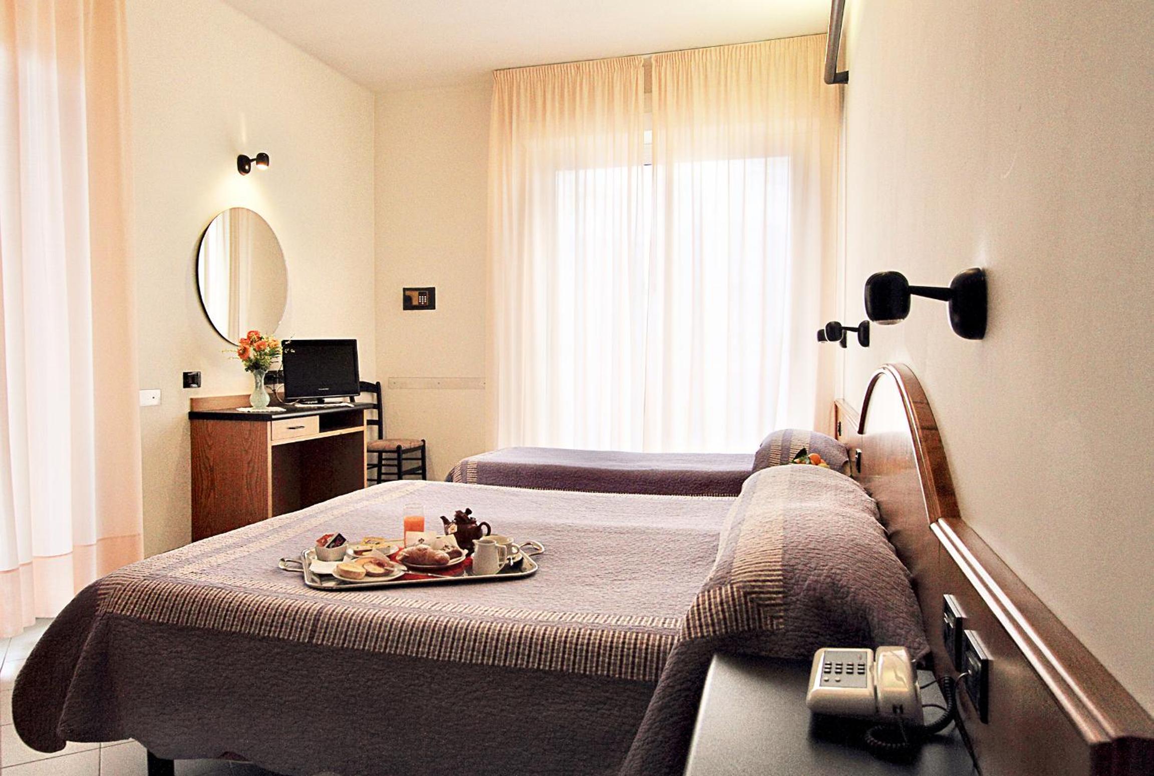 Classic Triple Room photo 1