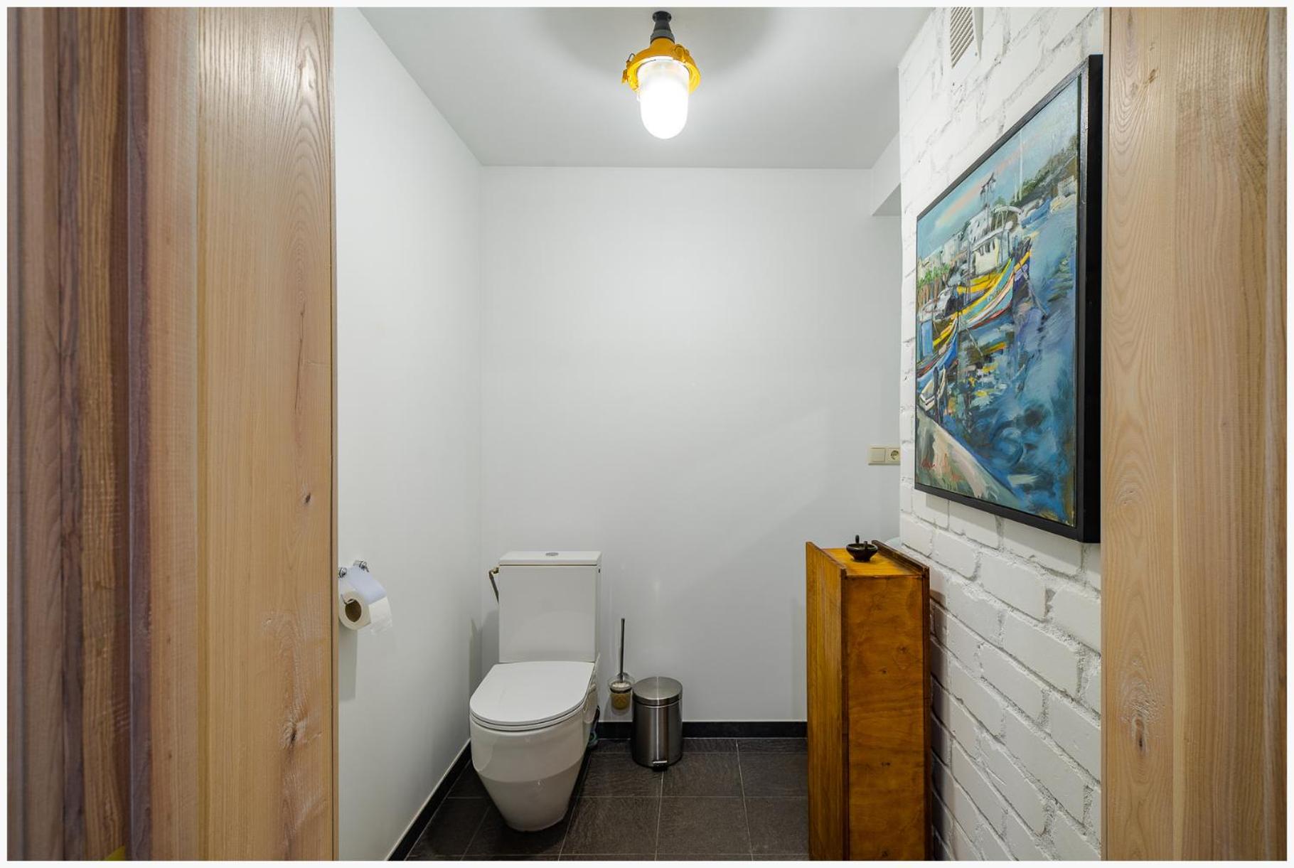One-Bedroom House - Photo 34