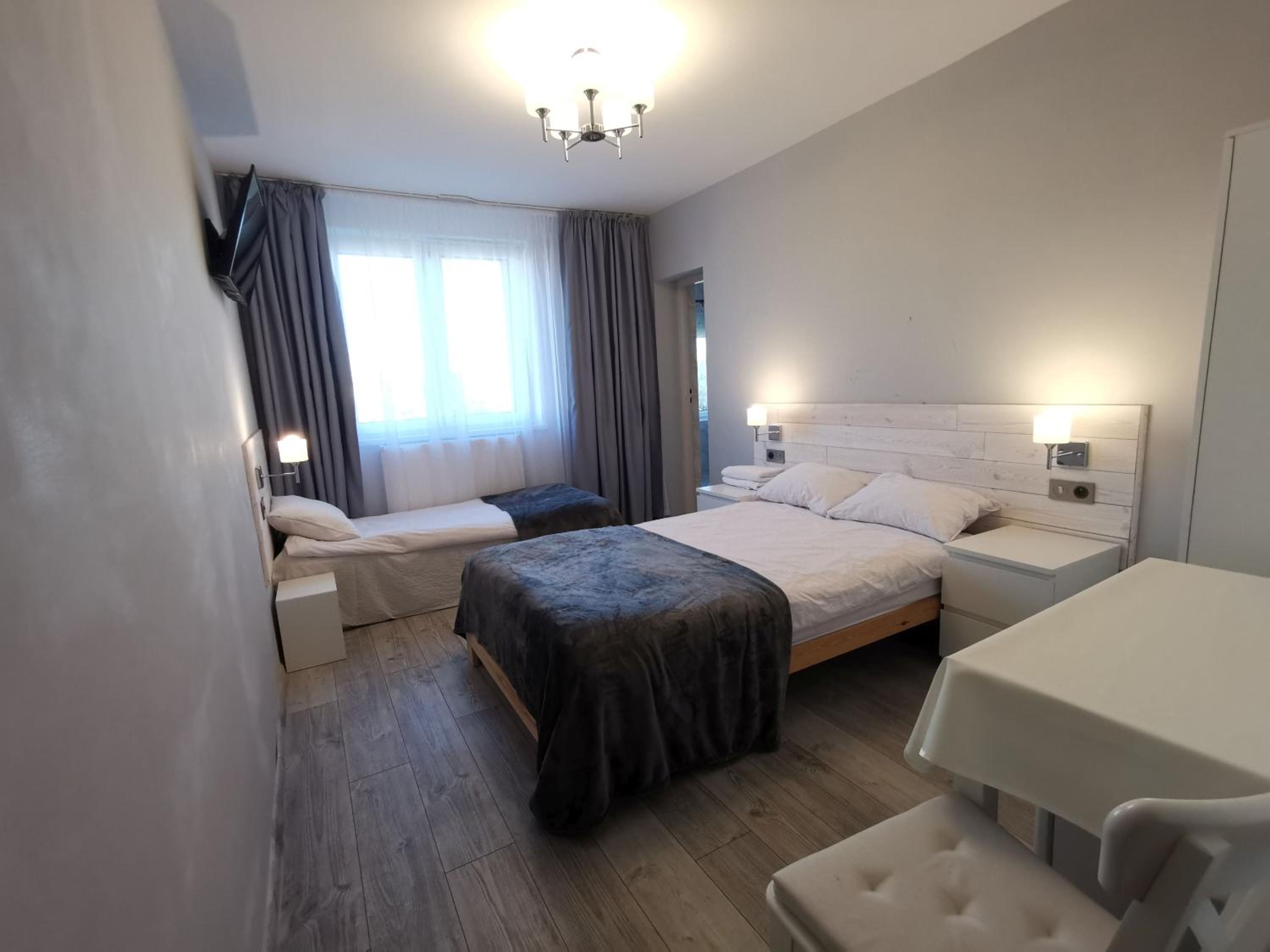 Triple Room with Bathroom photo 1