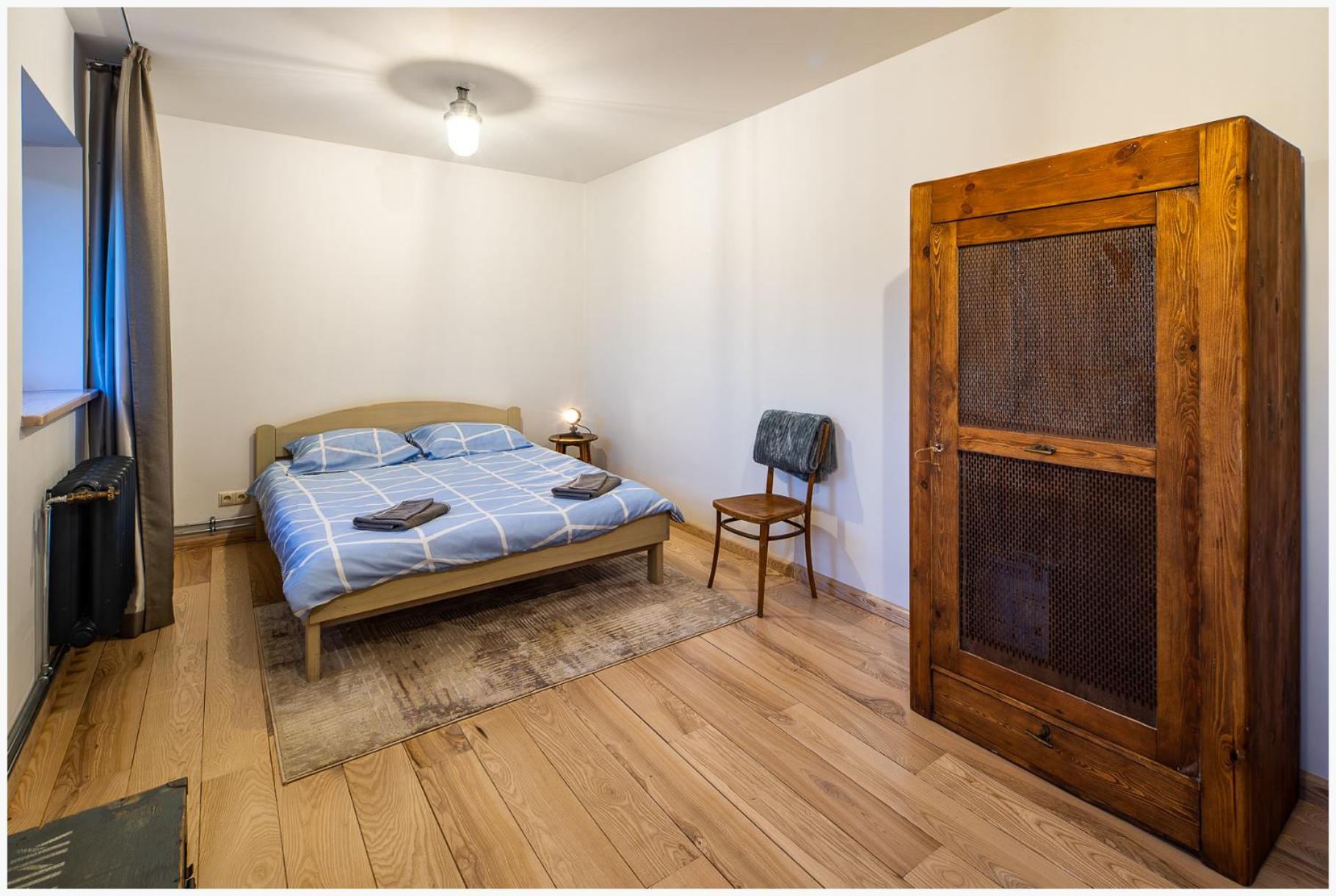 One-Bedroom House - Photo 13