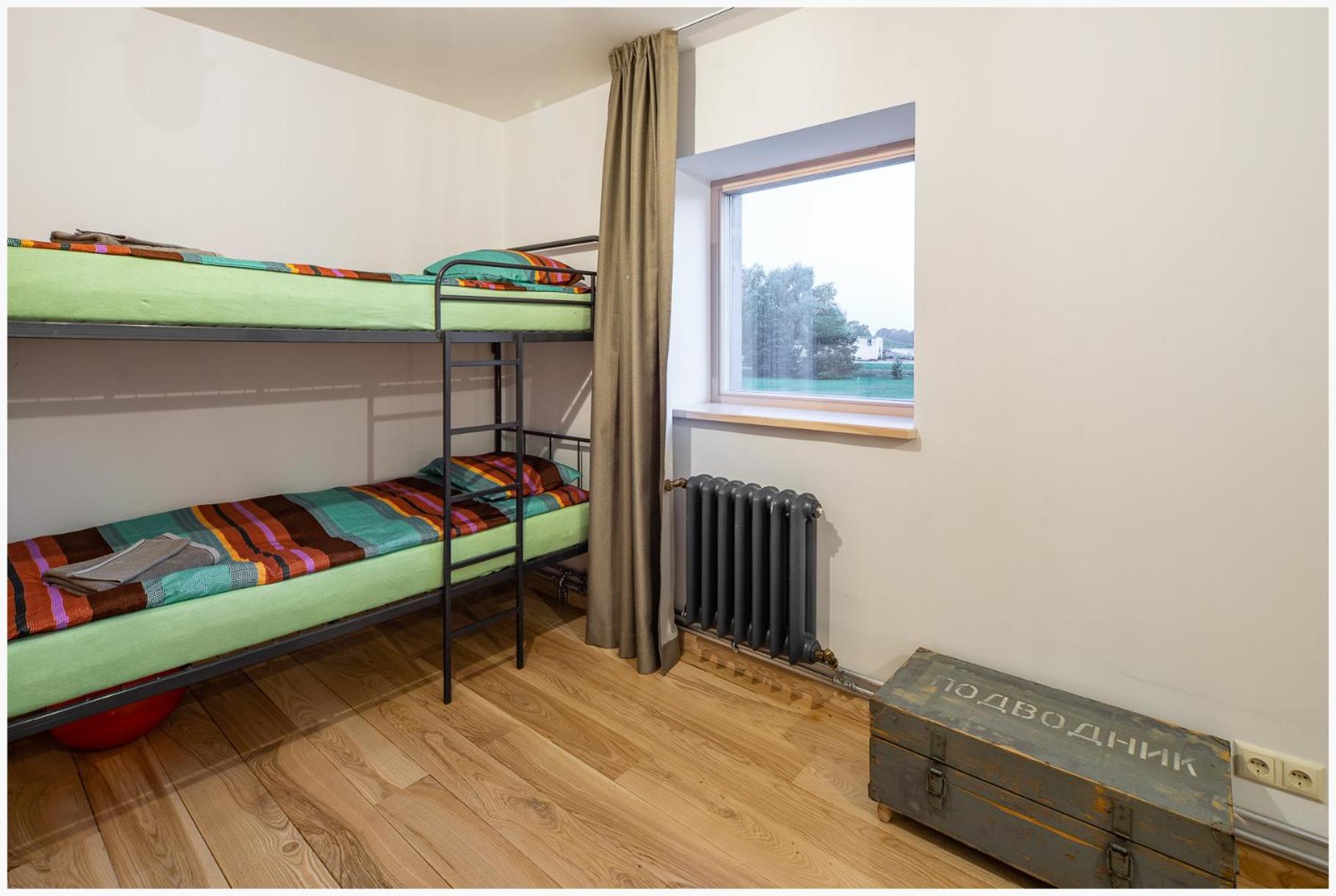 One-Bedroom House - Photo 12