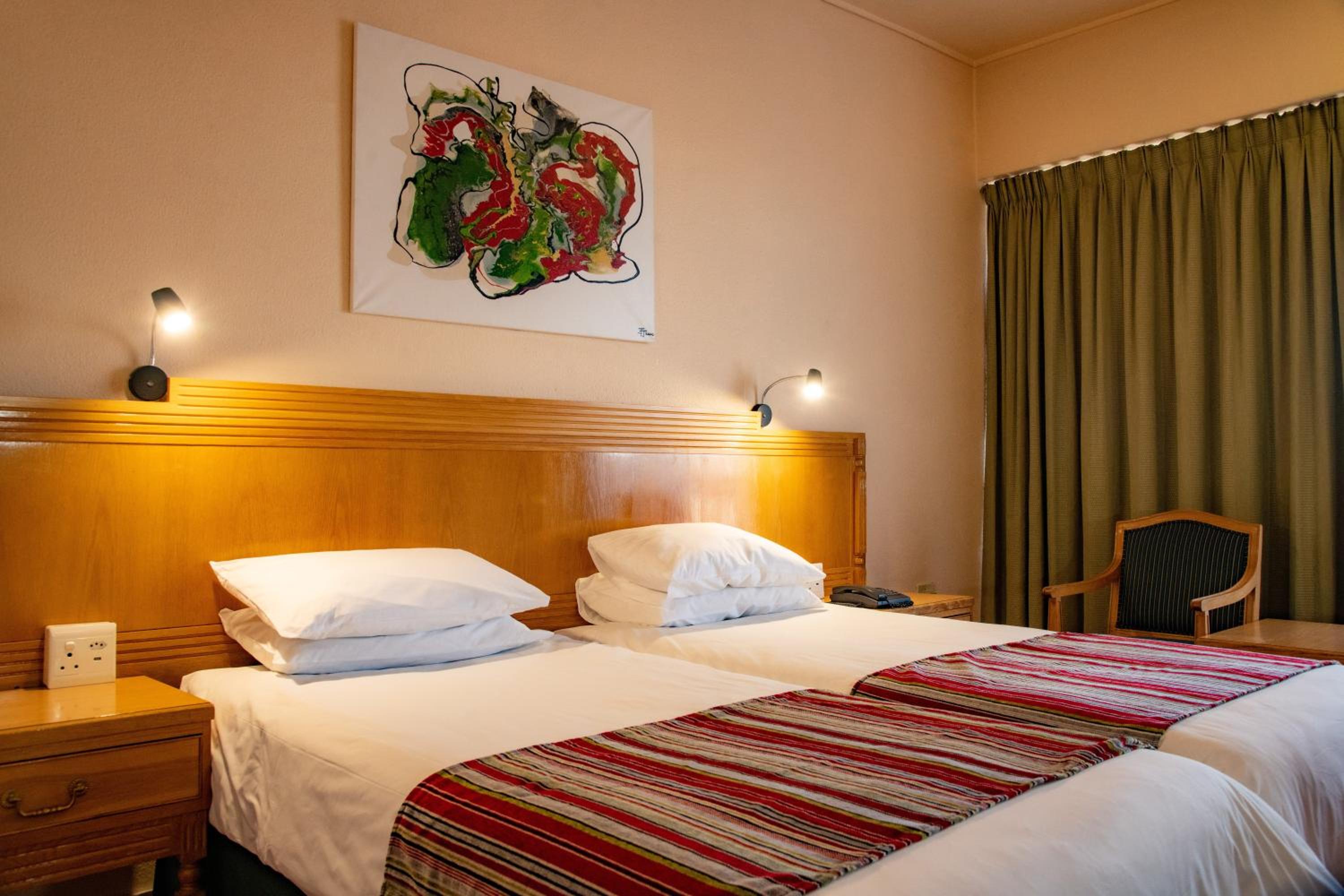 Standard Twin Room photo 2