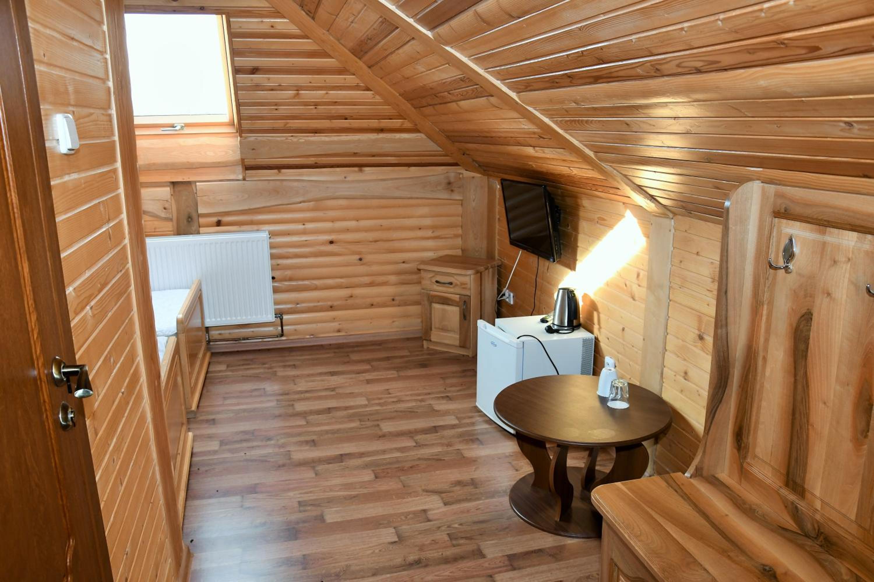 Small Single Room photo 1